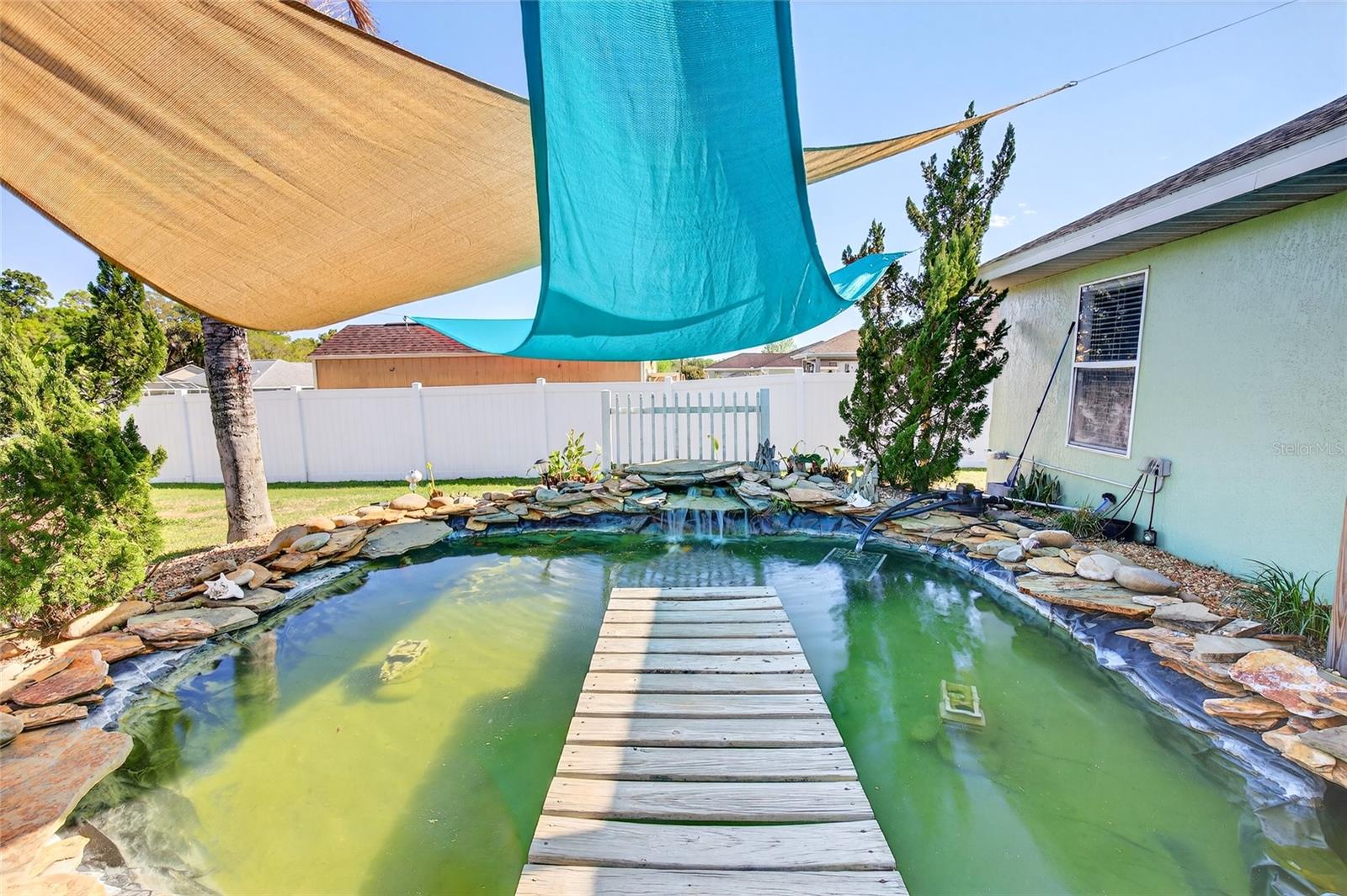 TURNING POINTE ESTATE - Residential