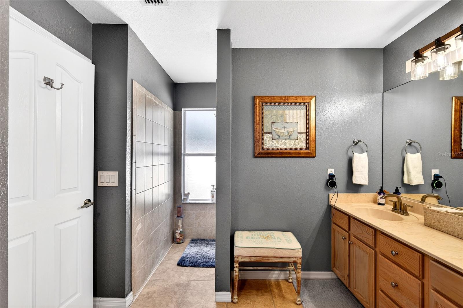 TURNING POINTE ESTATE - Residential