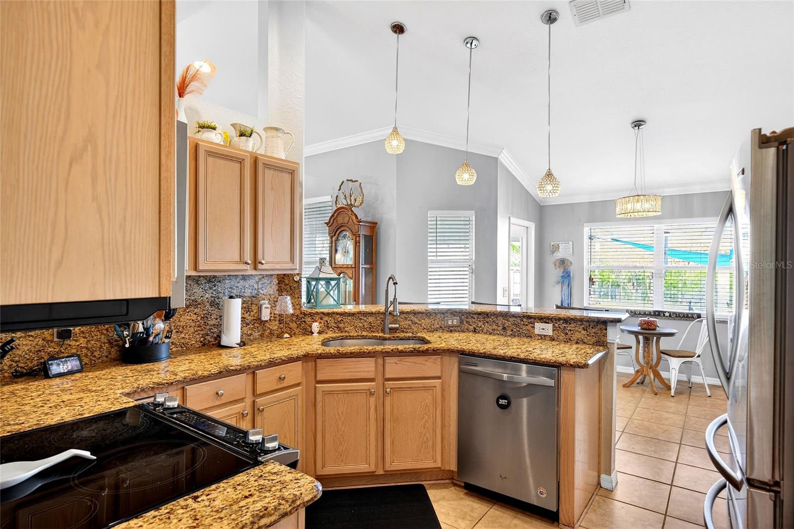 TURNING POINTE ESTATE - Residential