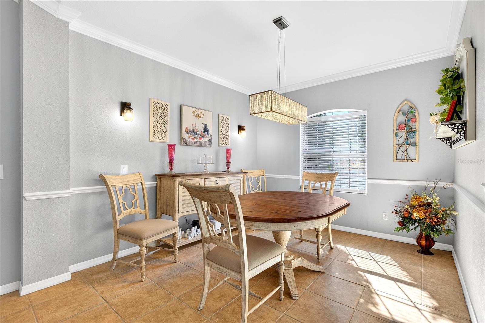 TURNING POINTE ESTATE - Residential