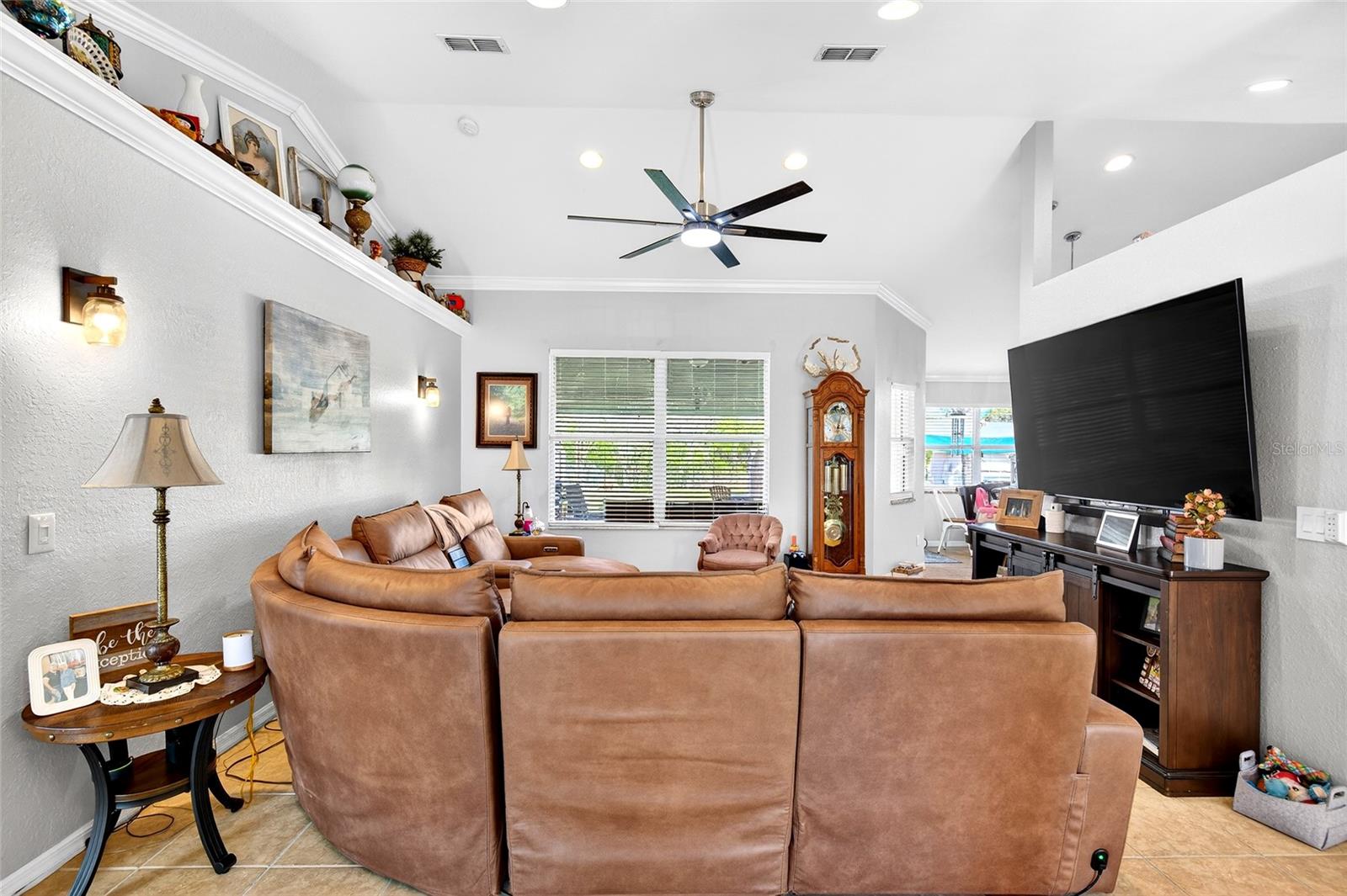 TURNING POINTE ESTATE - Residential