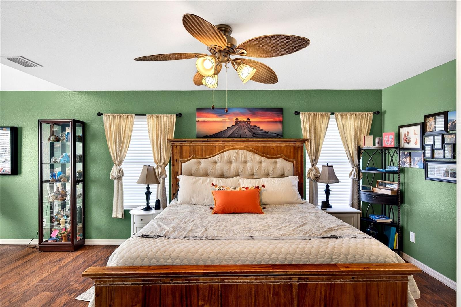 TURNING POINTE ESTATE - Residential