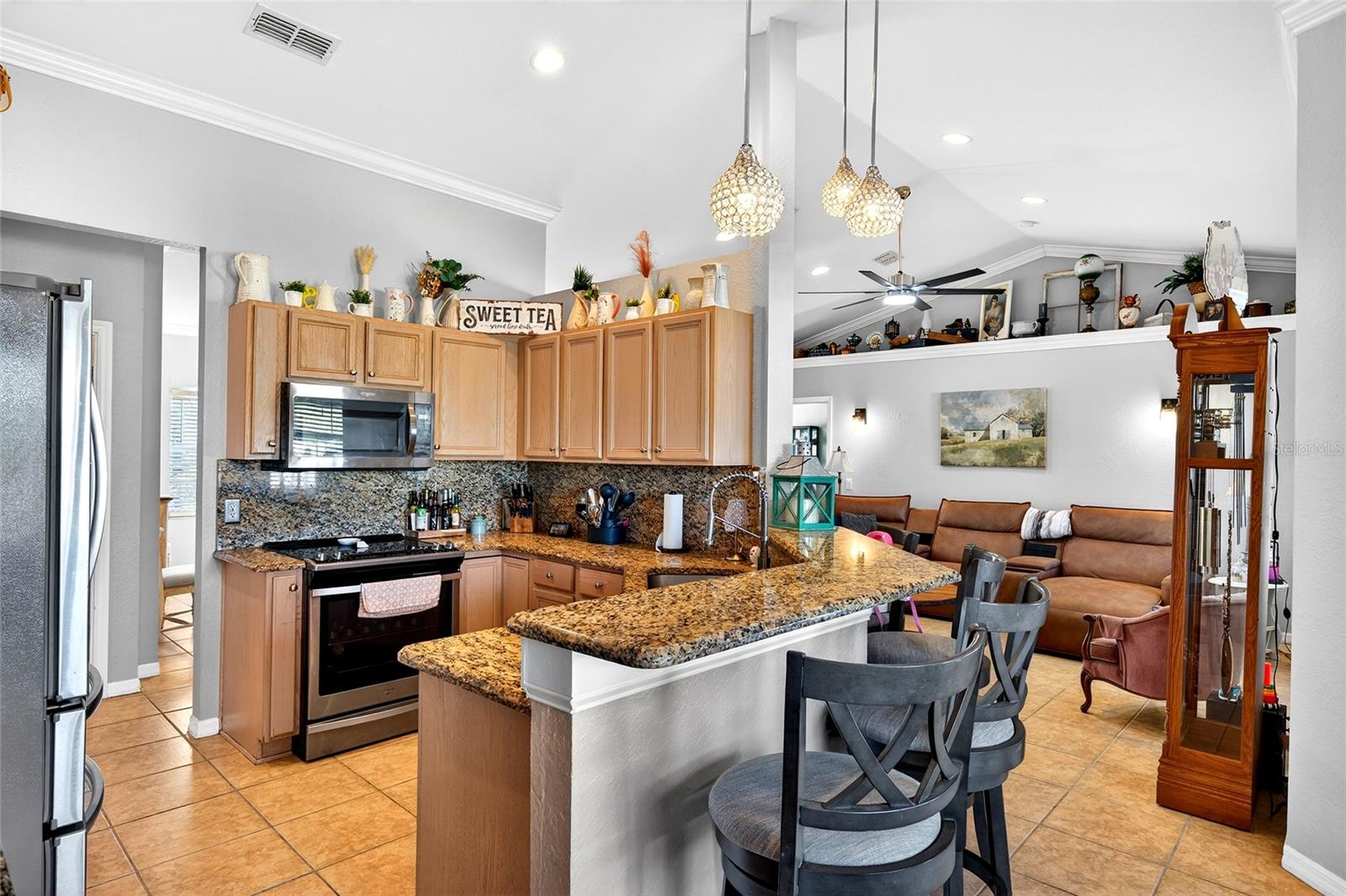 TURNING POINTE ESTATE - Residential