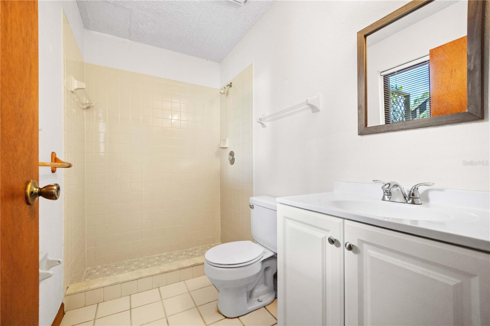 CEDAR CREEK - Residential