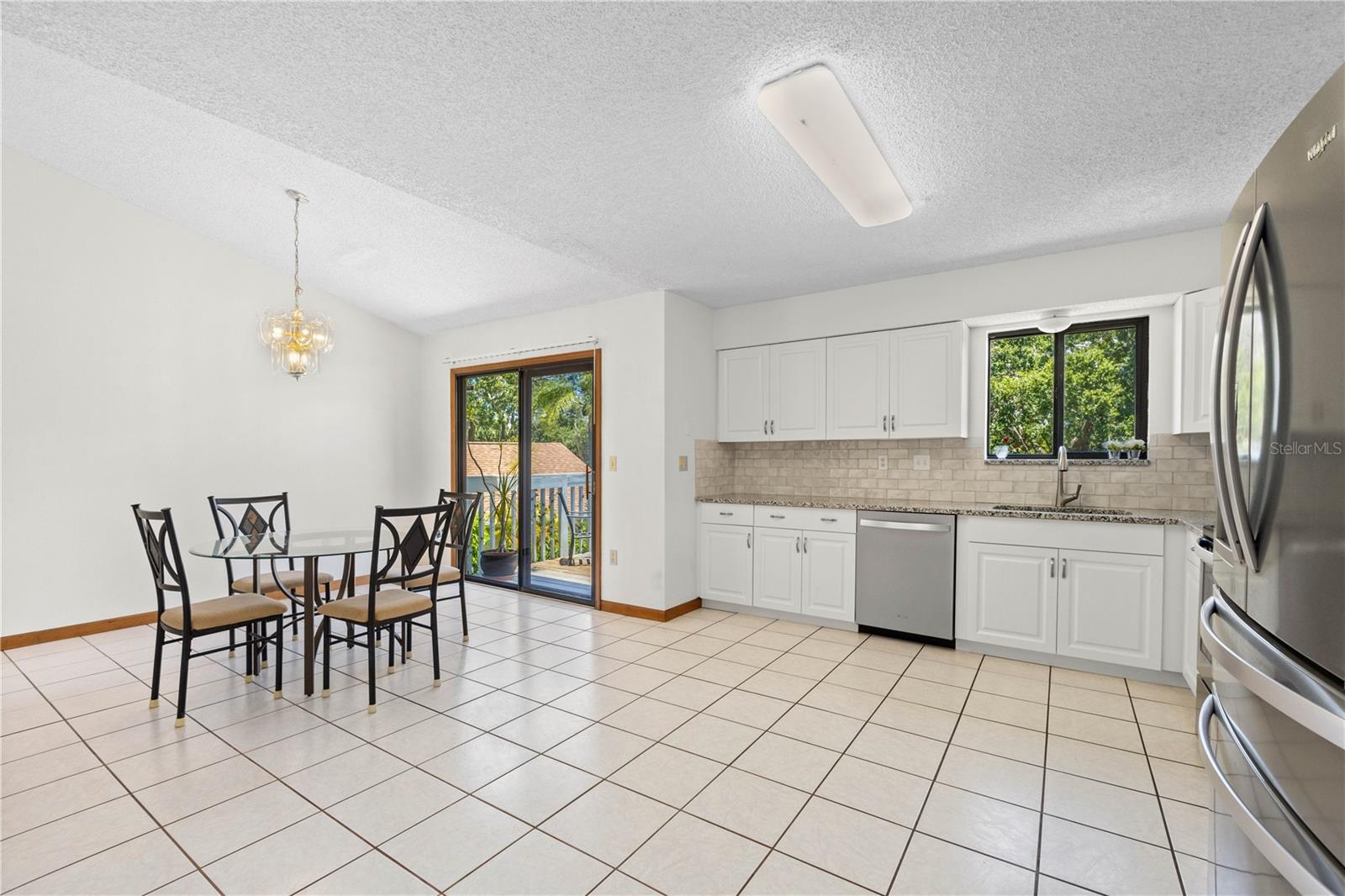 CEDAR CREEK - Residential