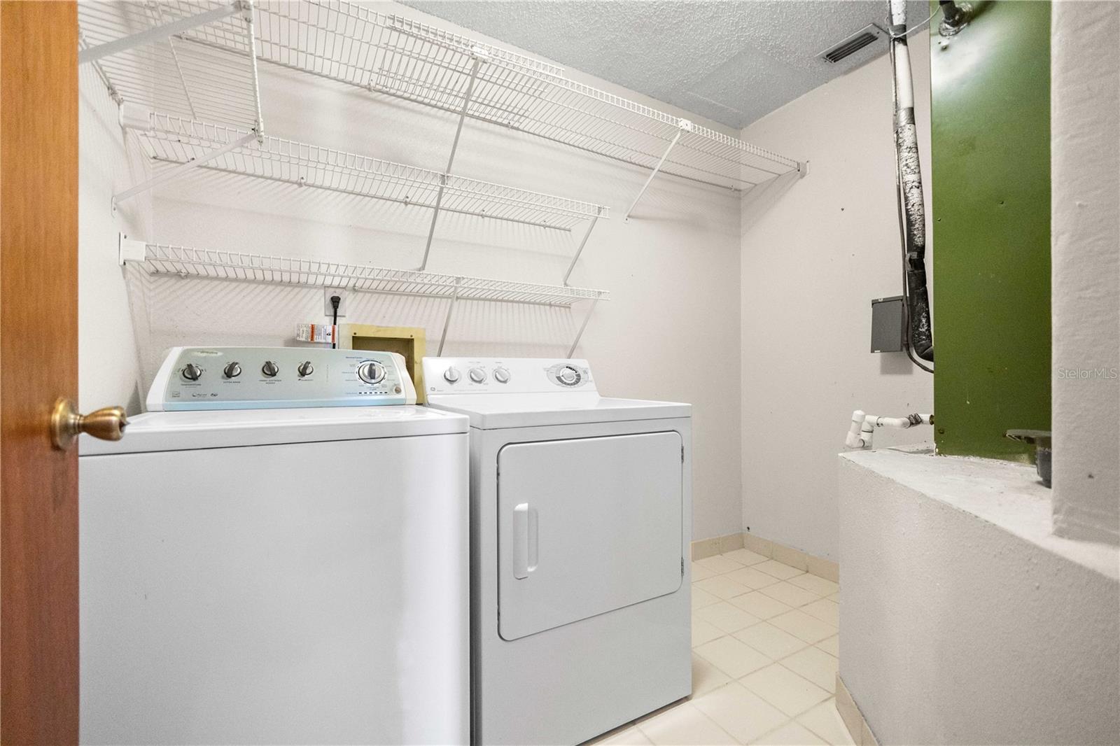 CEDAR CREEK - Residential