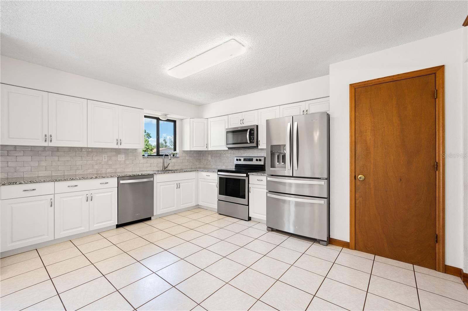 CEDAR CREEK - Residential