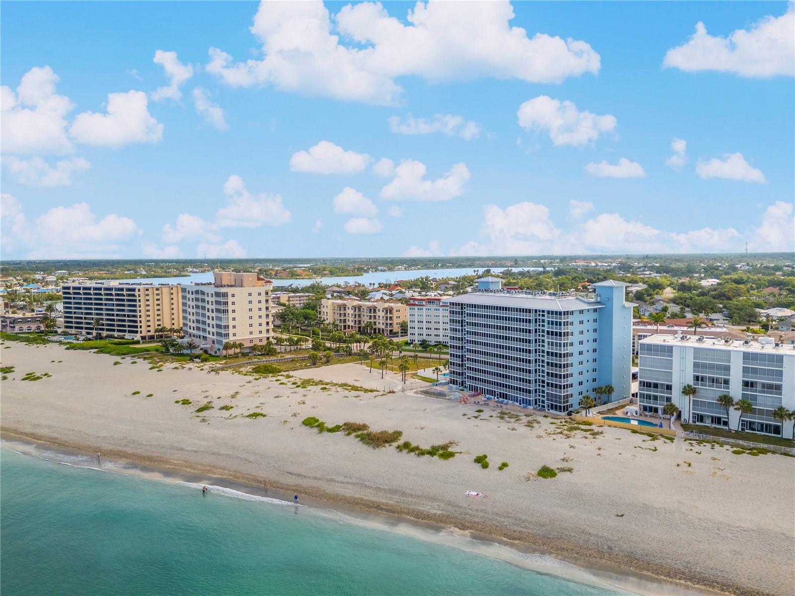 GULF HORIZONS - Residential