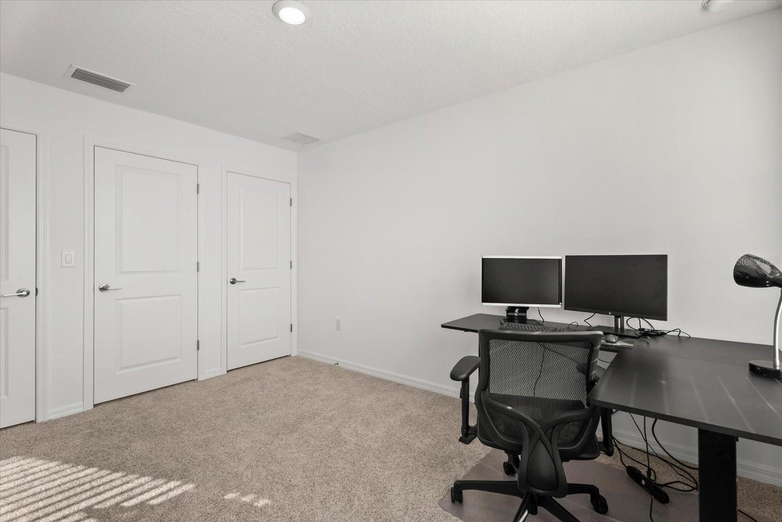 SKYE RANCH NBRHD 2 TWNHMS NORT - Residential