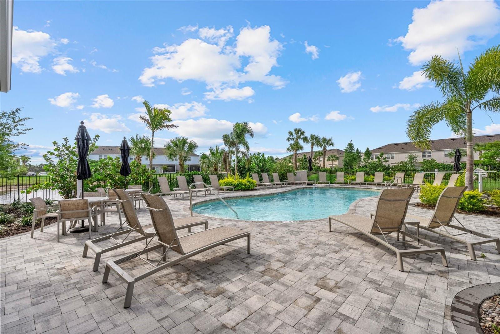 SKYE RANCH NBRHD 2 TWNHMS NORT - Residential