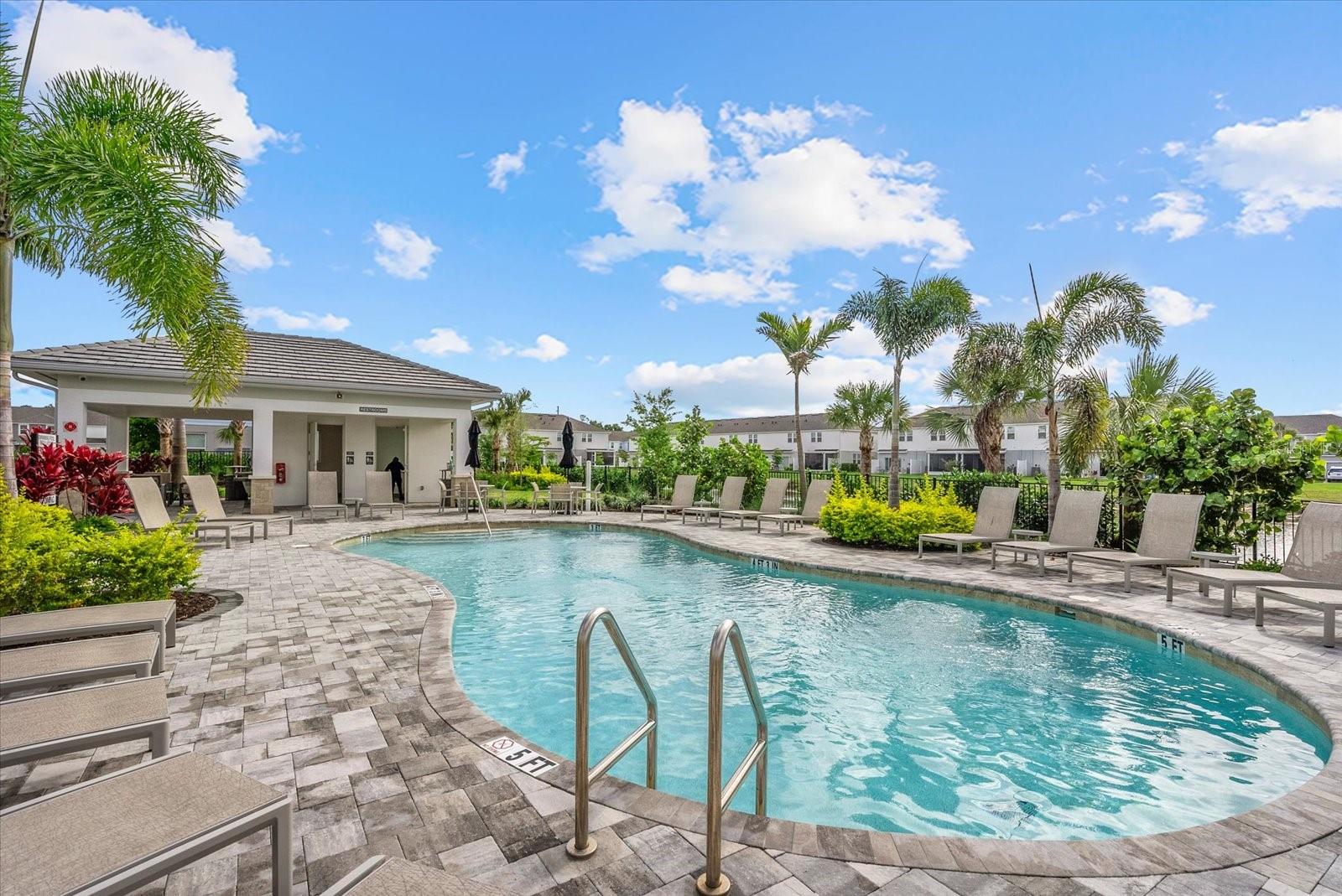 SKYE RANCH NBRHD 2 TWNHMS NORT - Residential