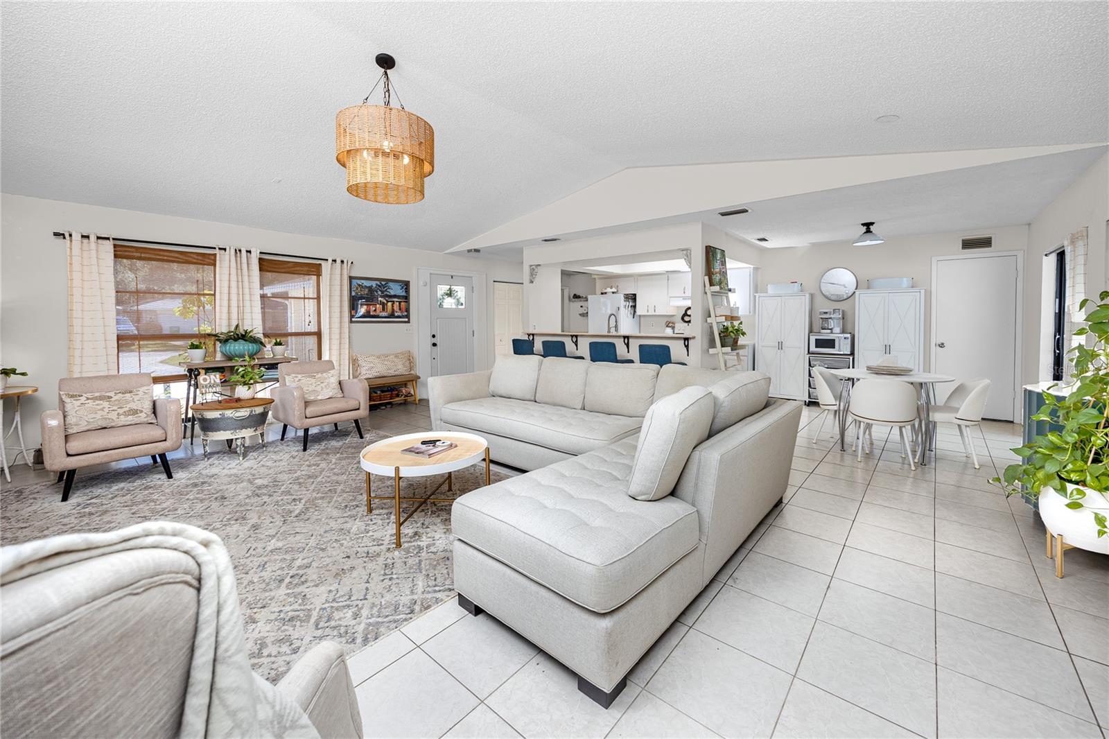 14803 SUNSET DRIVE