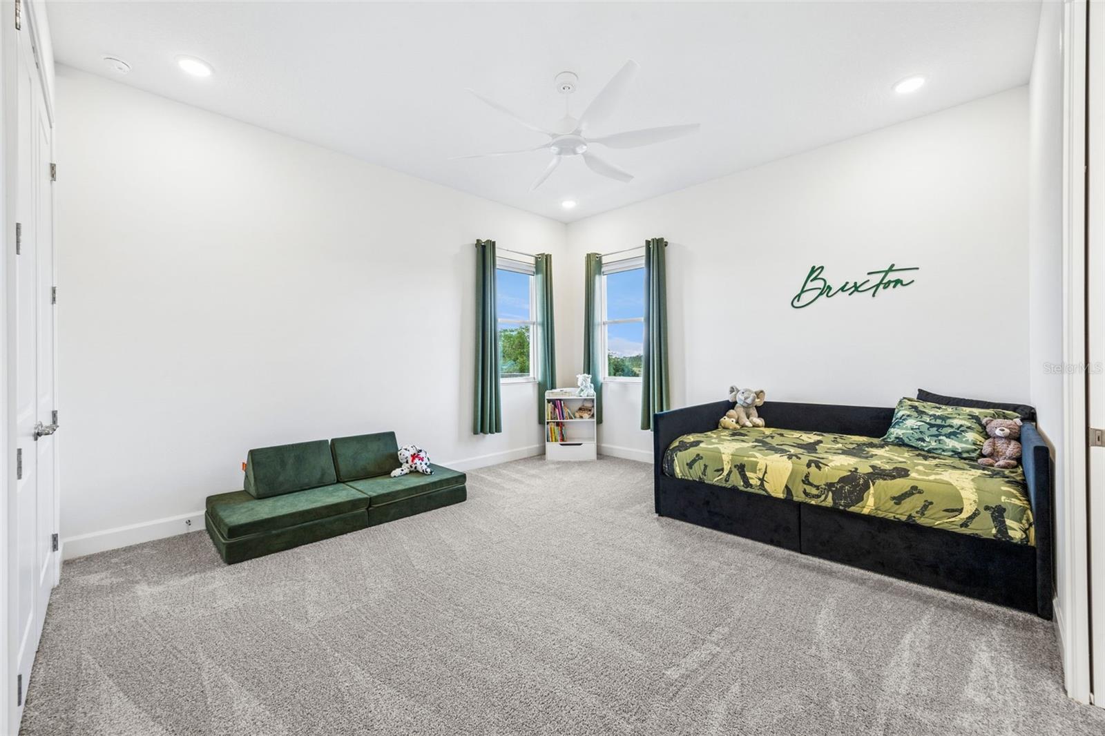 AVALON RDG - Residential