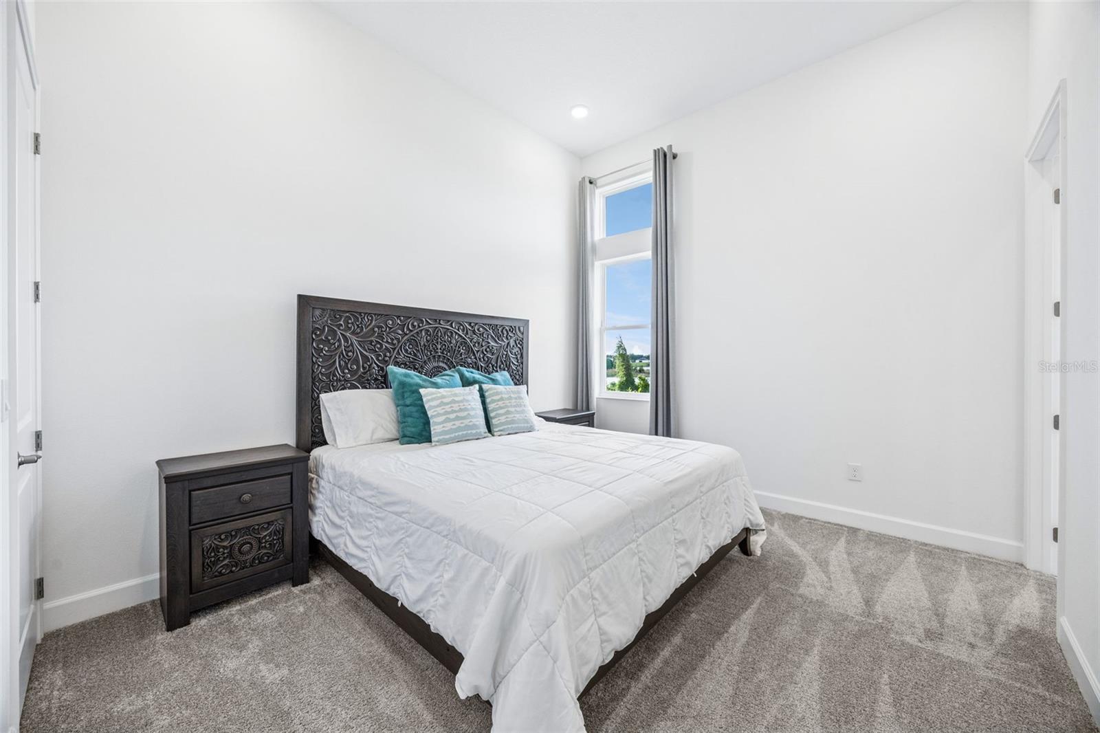 AVALON RDG - Residential