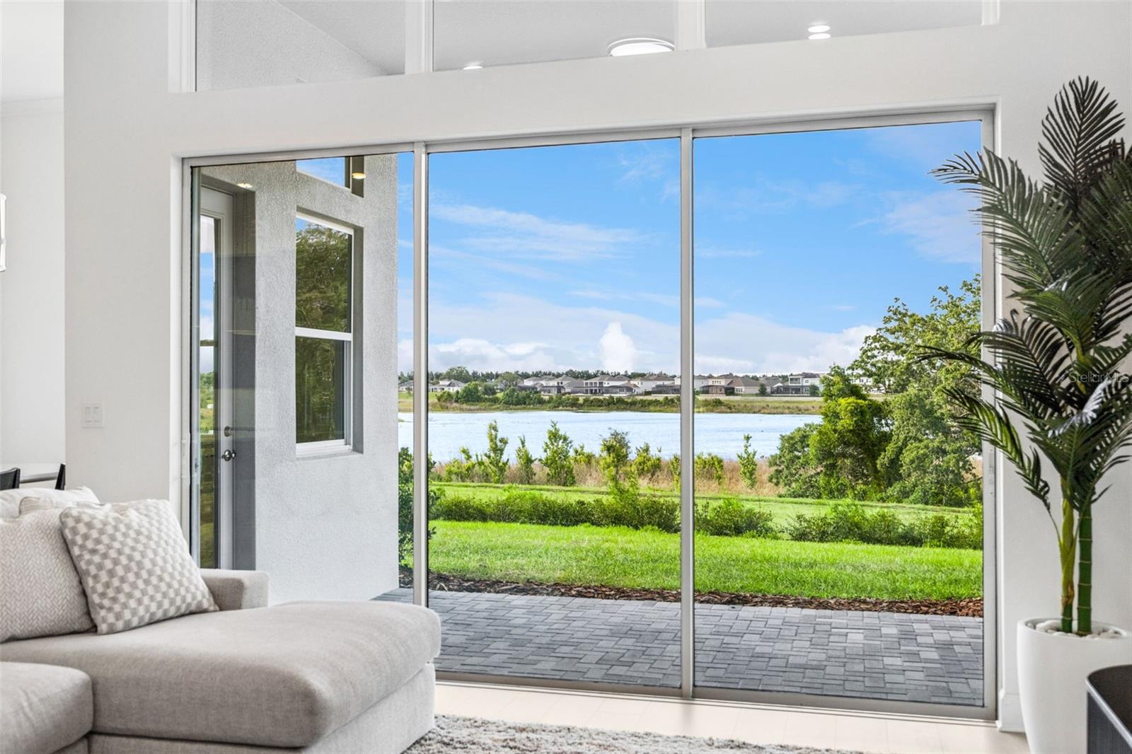 AVALON RDG - Residential