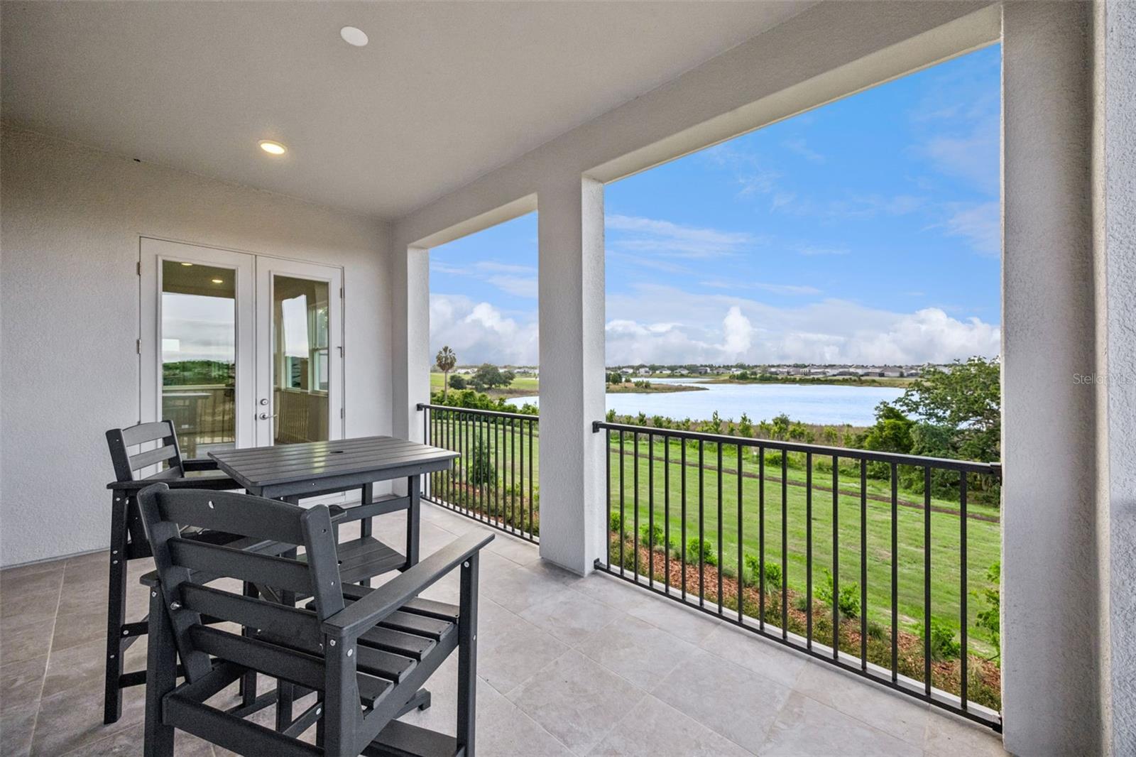 AVALON RDG - Residential