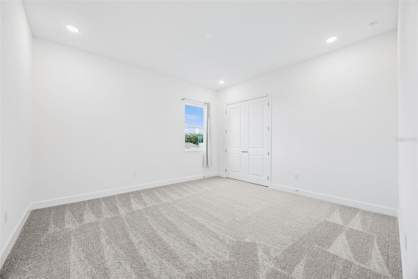 AVALON RDG - Residential