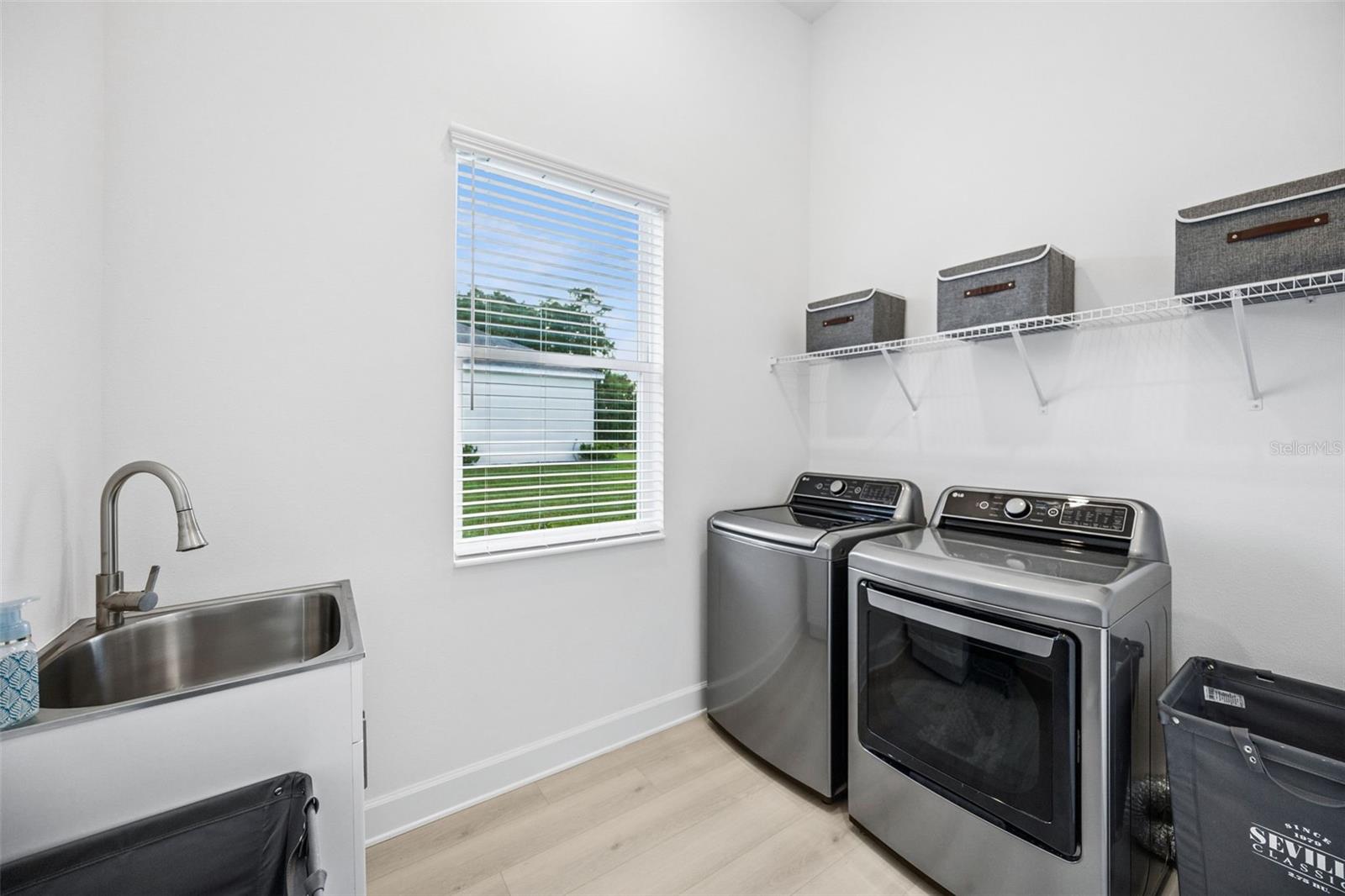AVALON RDG - Residential