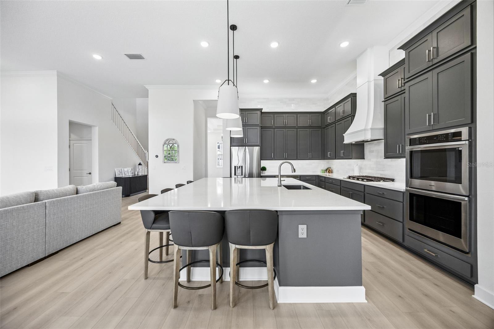 AVALON RDG - Residential