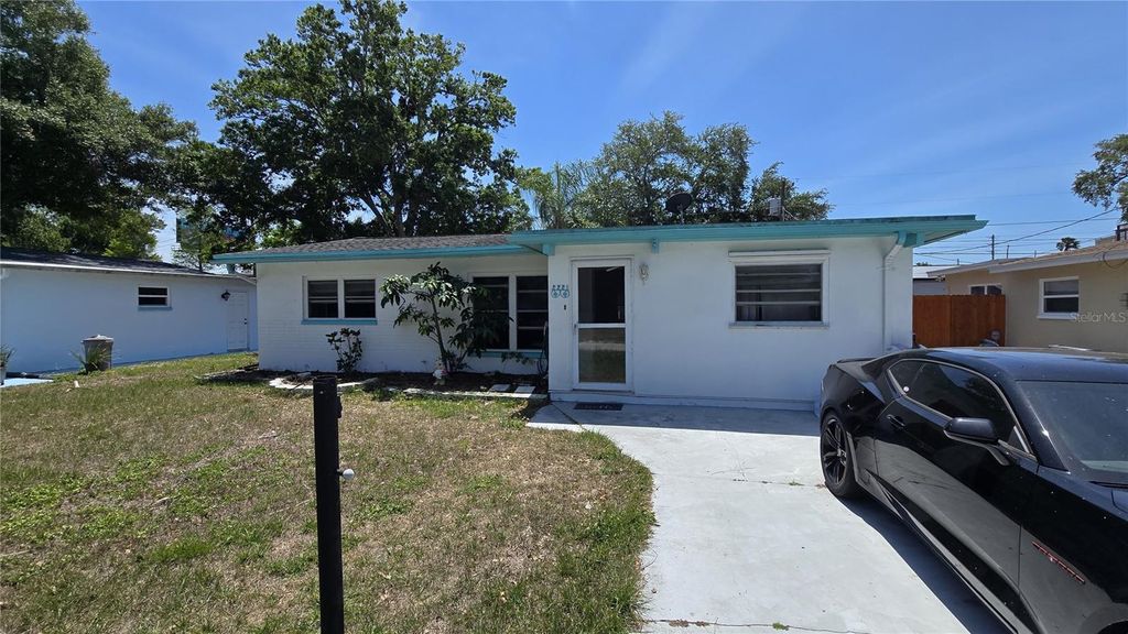 Photo of 2221 Euclid Circle S, Clearwater, FL 33764 (MLS # TB8488340)