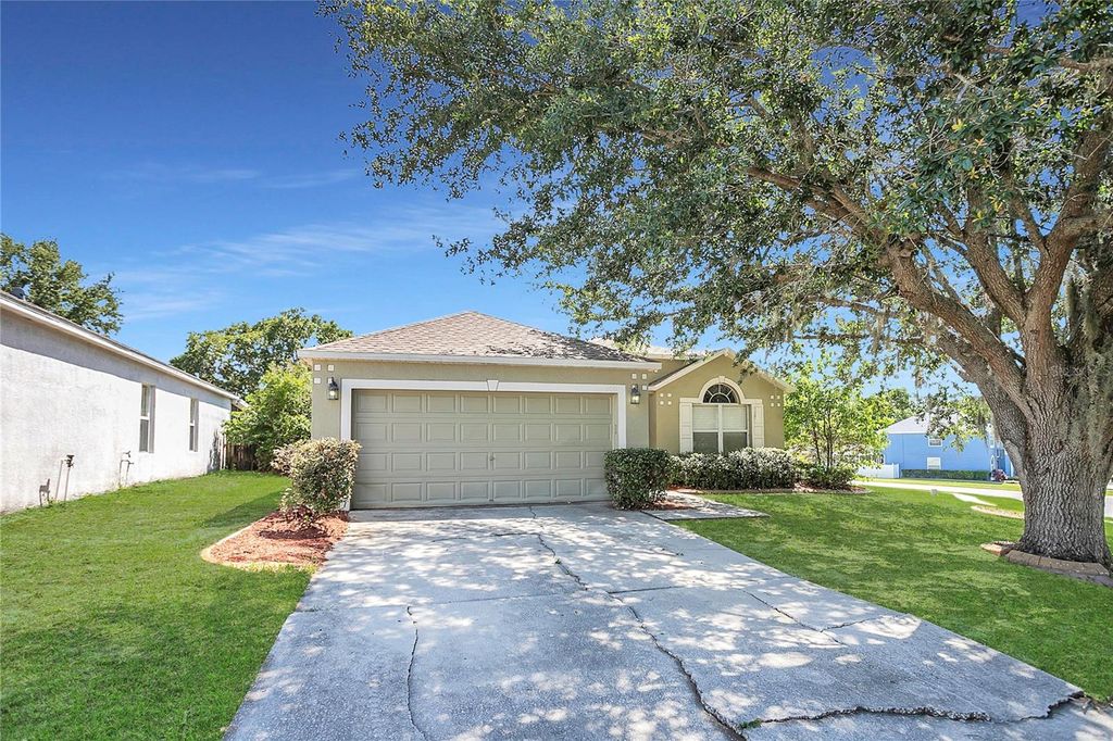 Photo of 806 Rocky Mountain Court, Valrico, FL 33594 (MLS # O6308897)