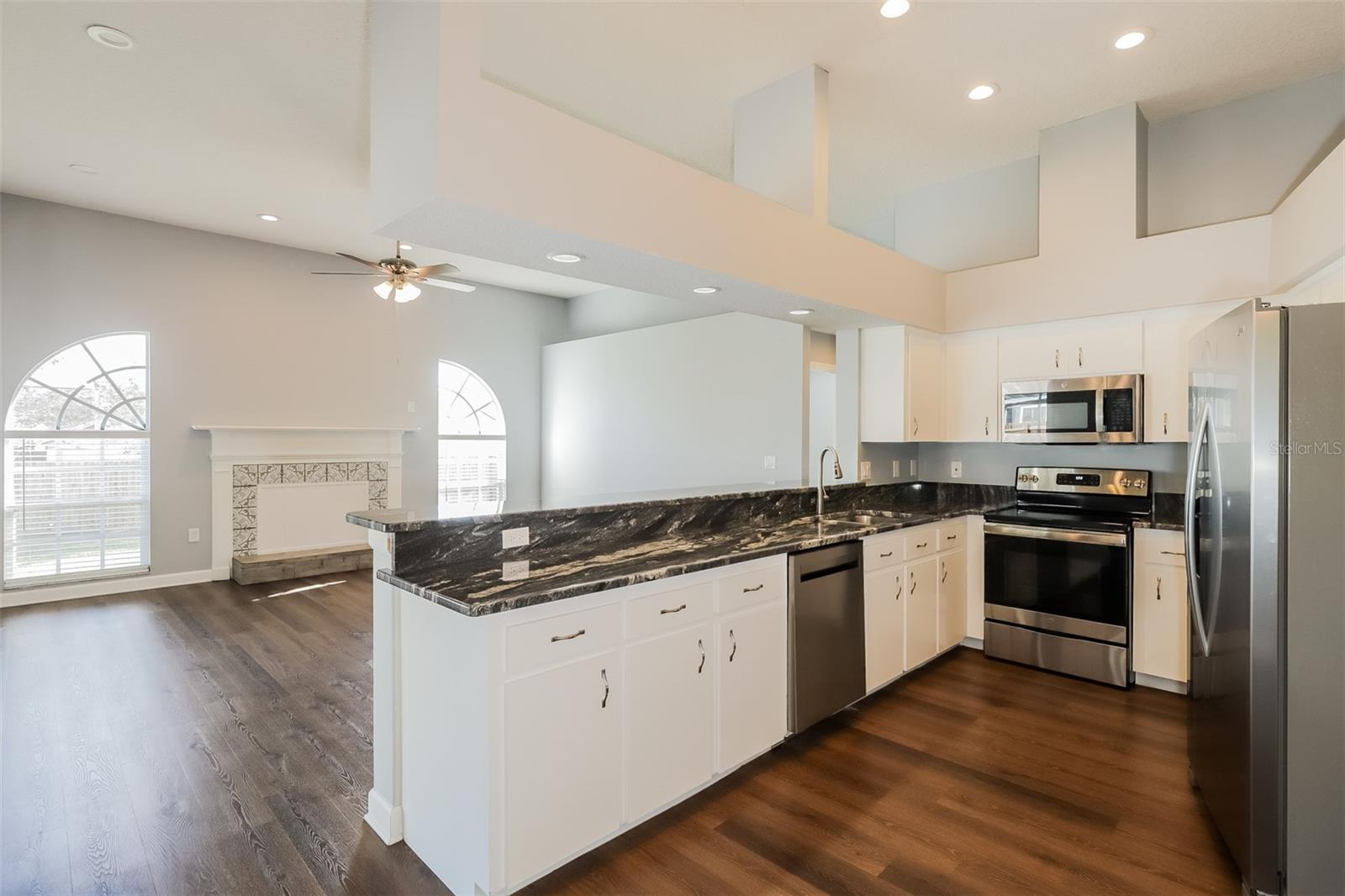 ISLAND WALK EAST ADD - Residential