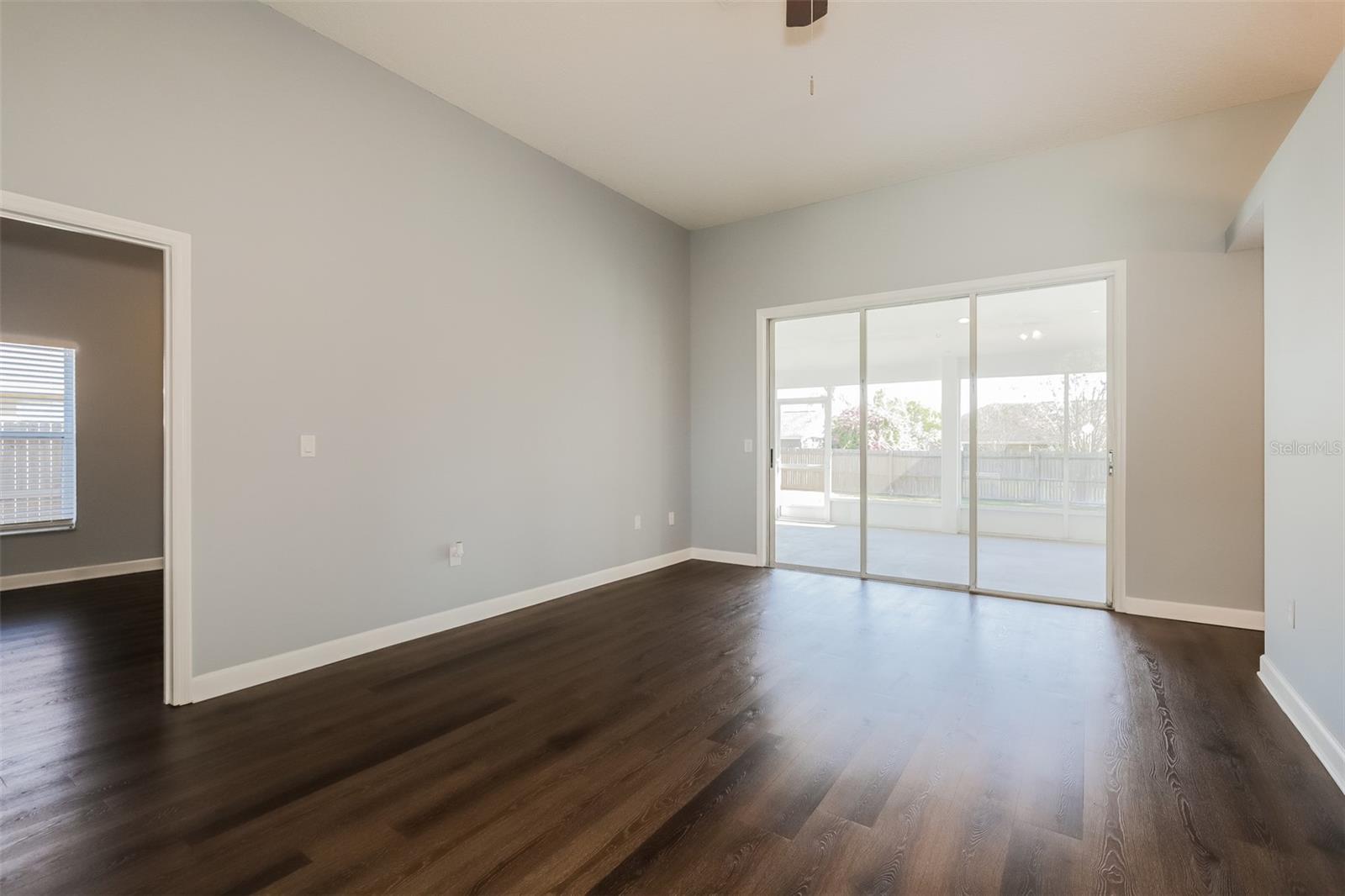 ISLAND WALK EAST ADD - Residential