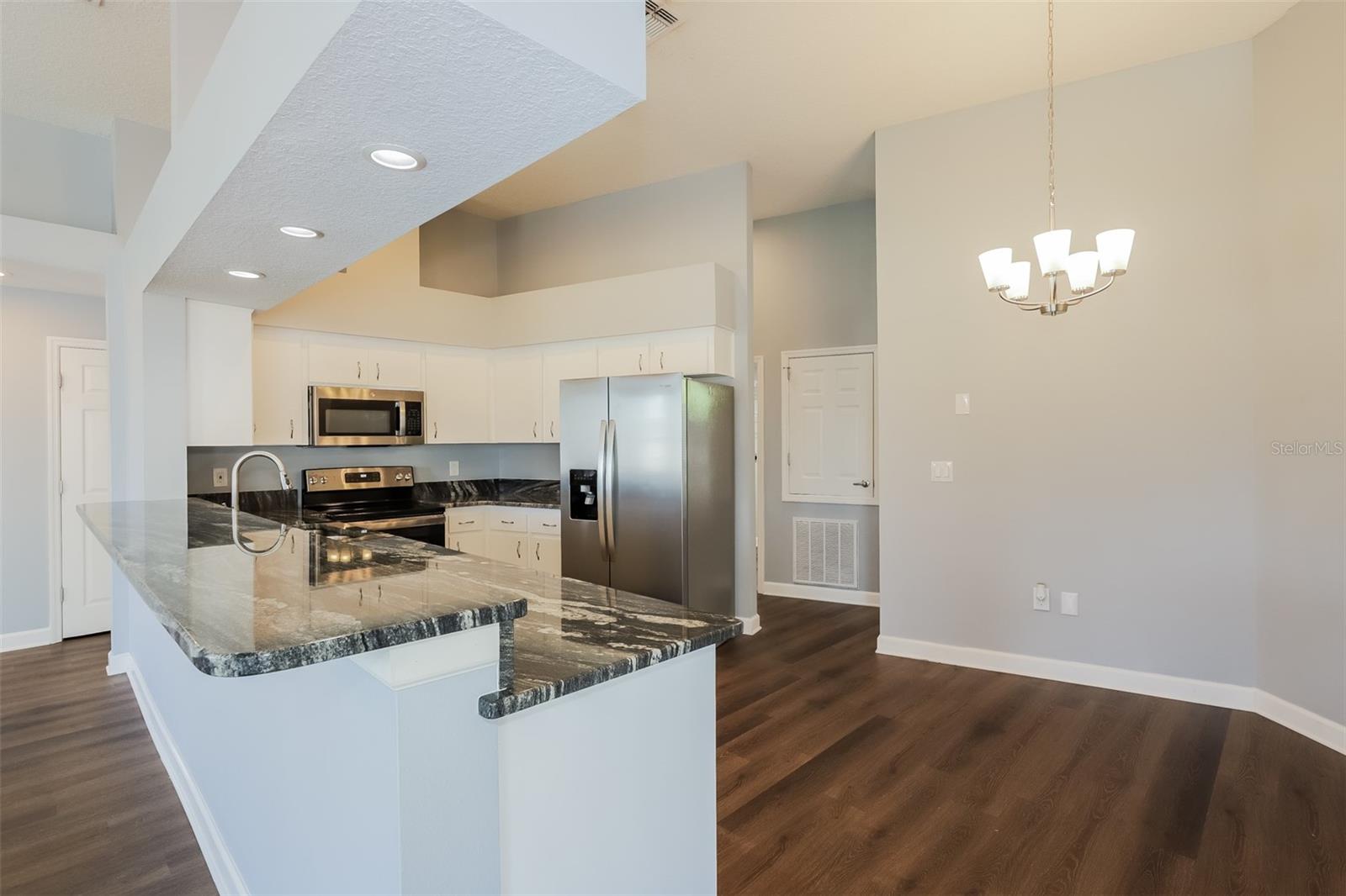 ISLAND WALK EAST ADD - Residential