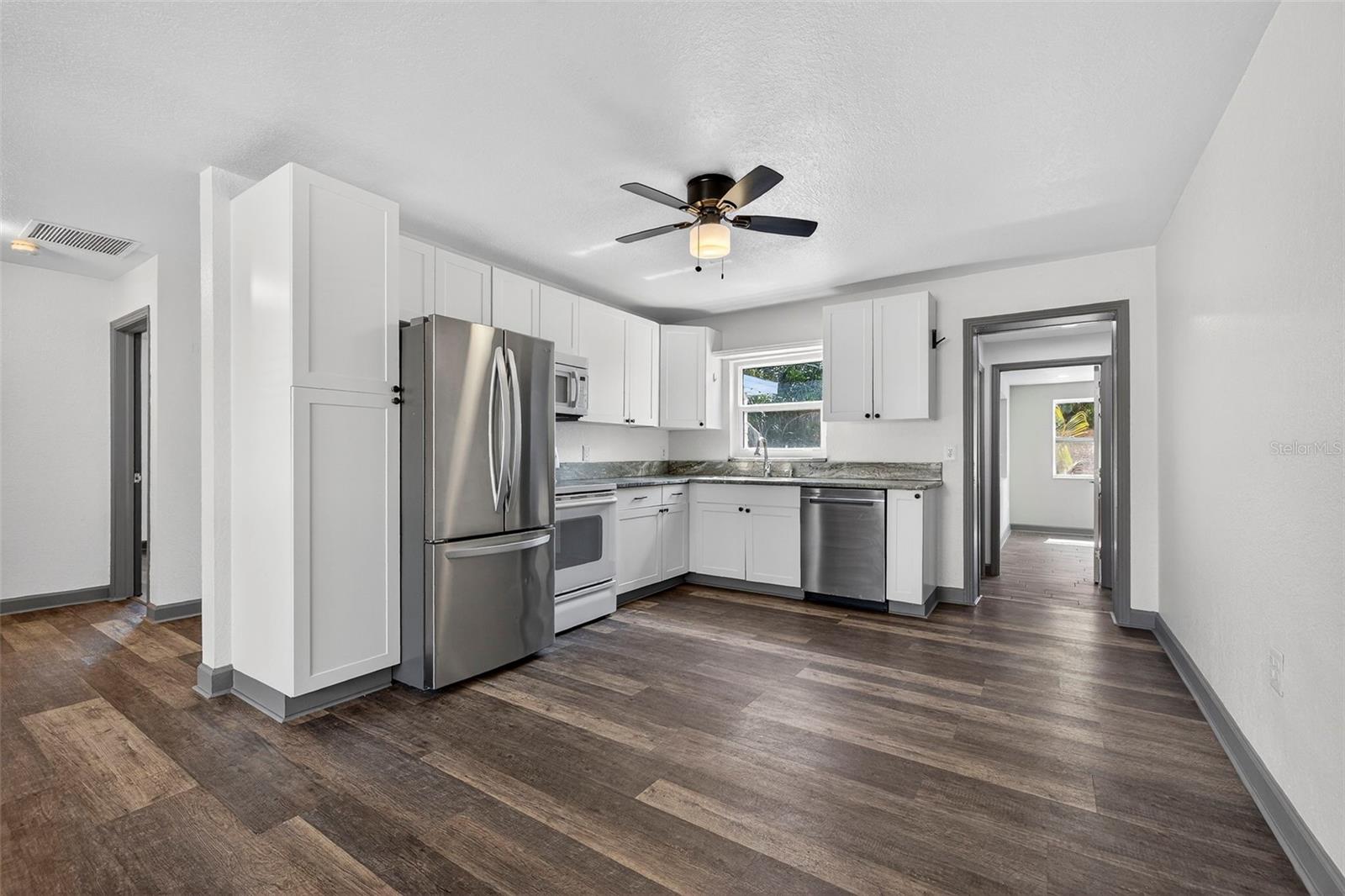 MONTICELLO PARK - Residential