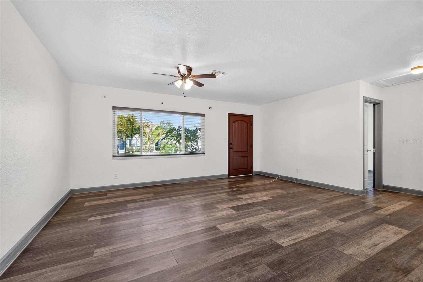 MONTICELLO PARK - Residential