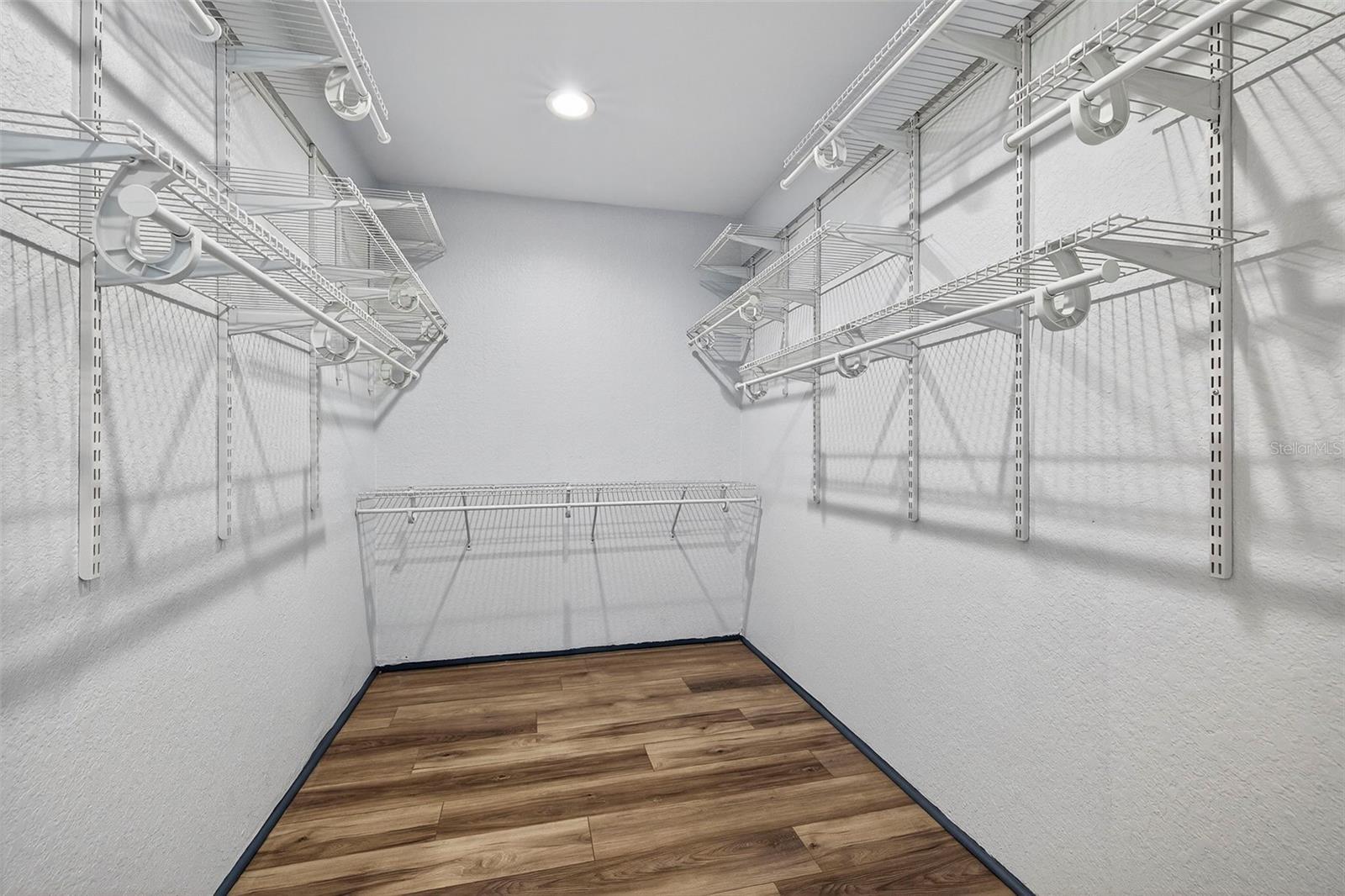 MONTICELLO PARK - Residential