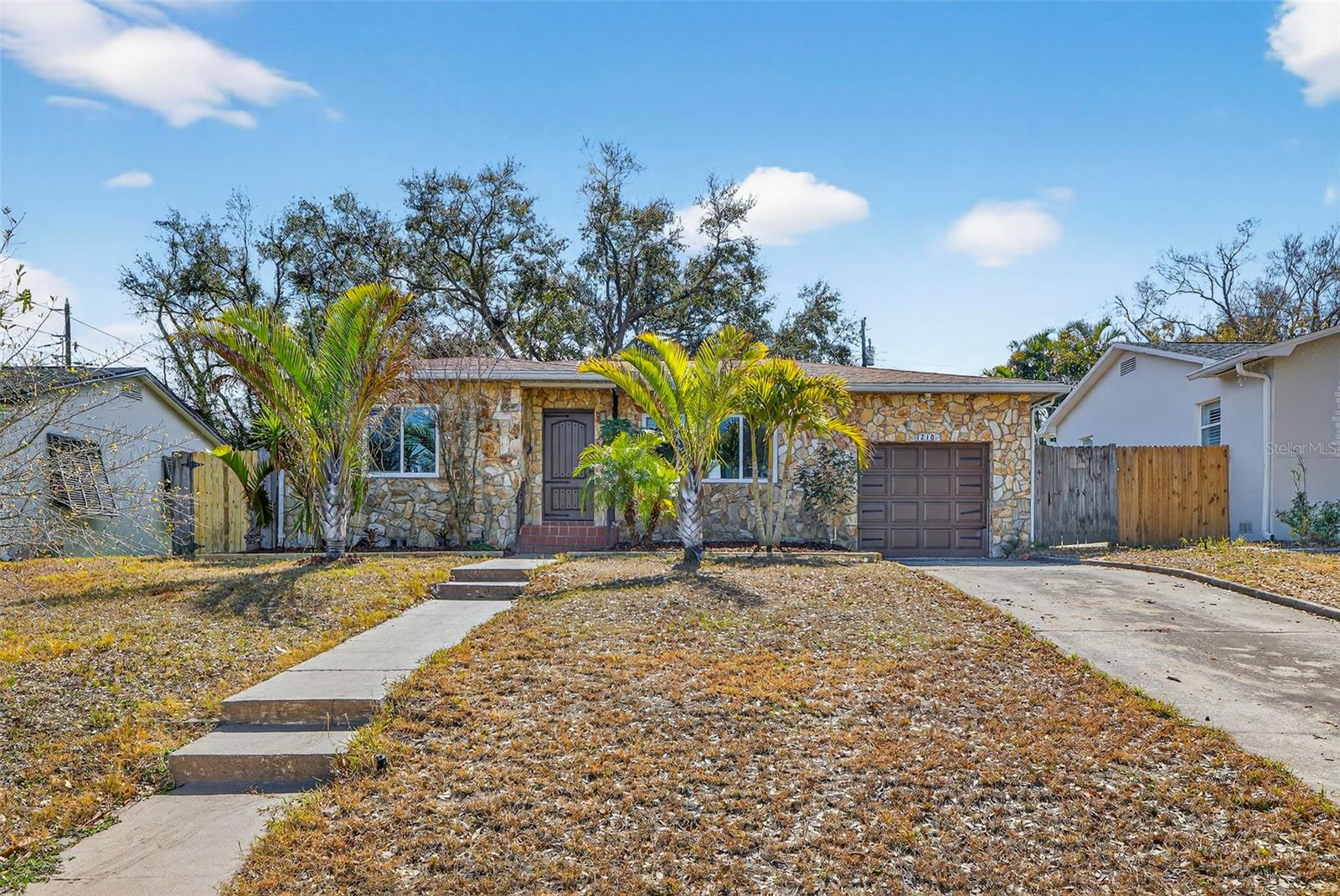 MONTICELLO PARK - Residential