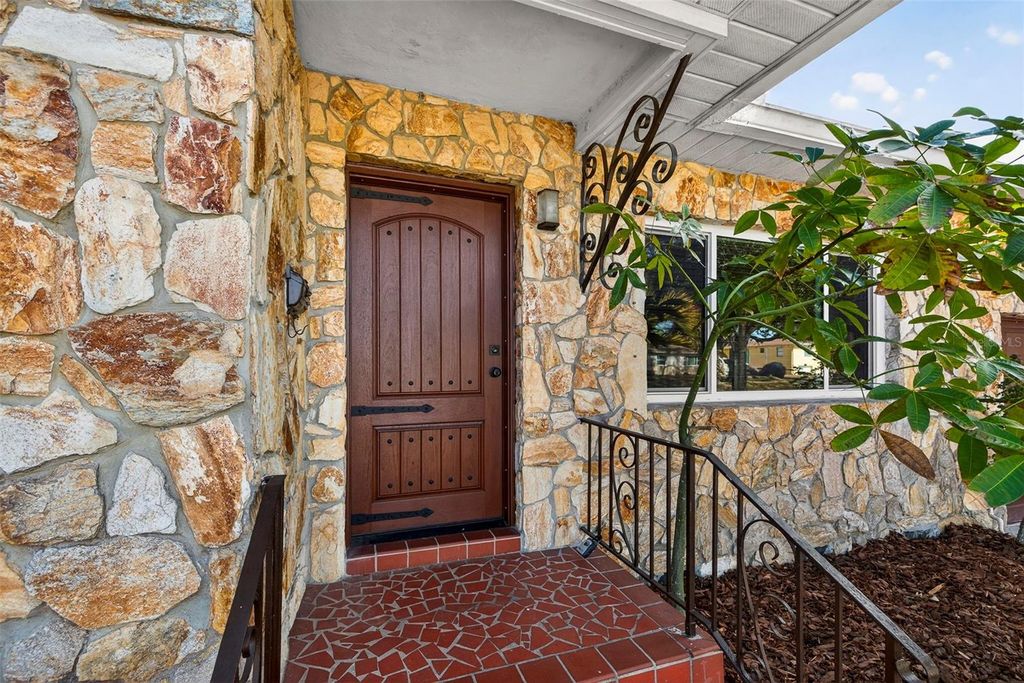 Photo of 1210 46th Avenue N, St Petersburg, FL 33702 (MLS # TB8475978)