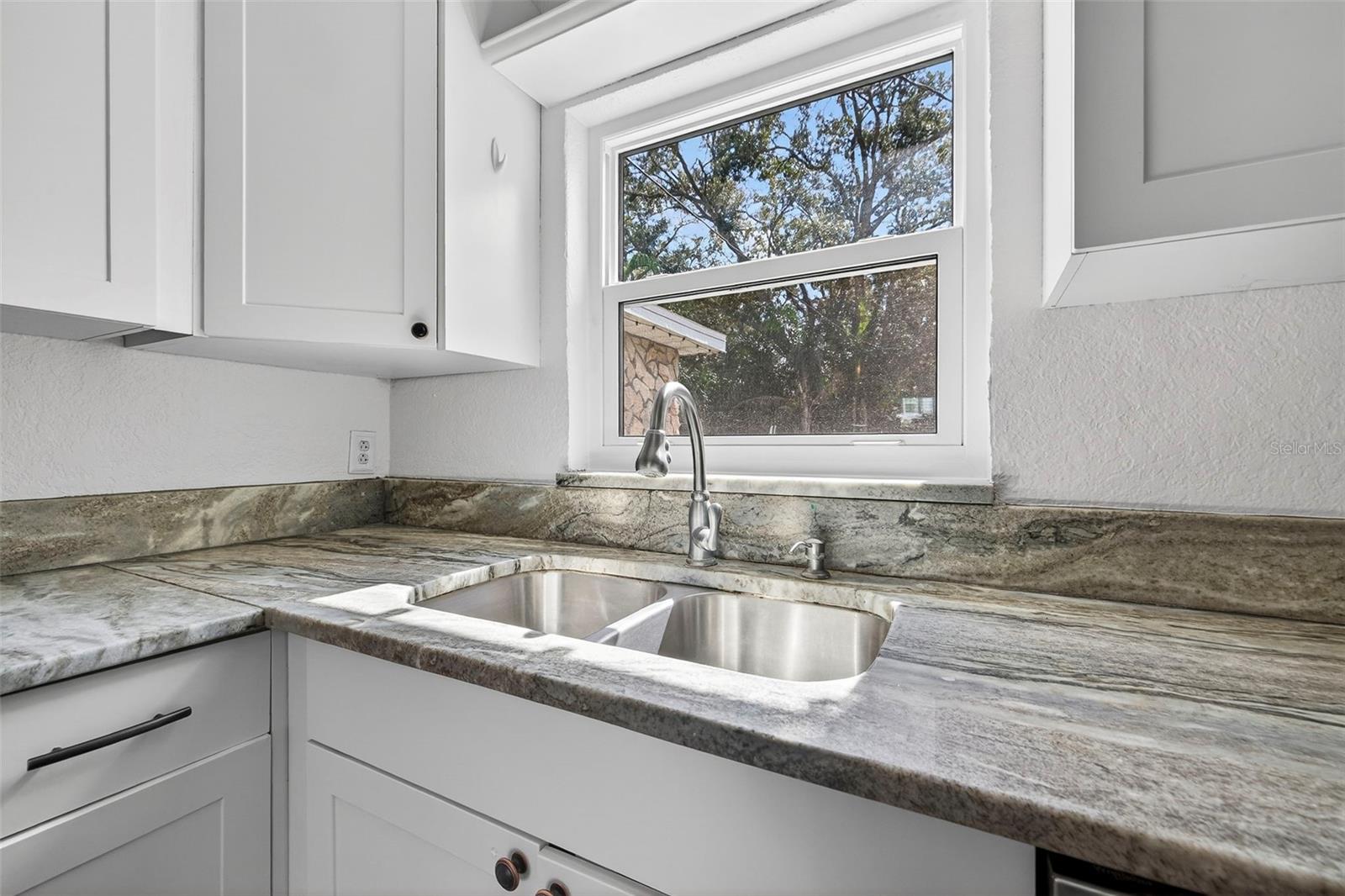 MONTICELLO PARK - Residential