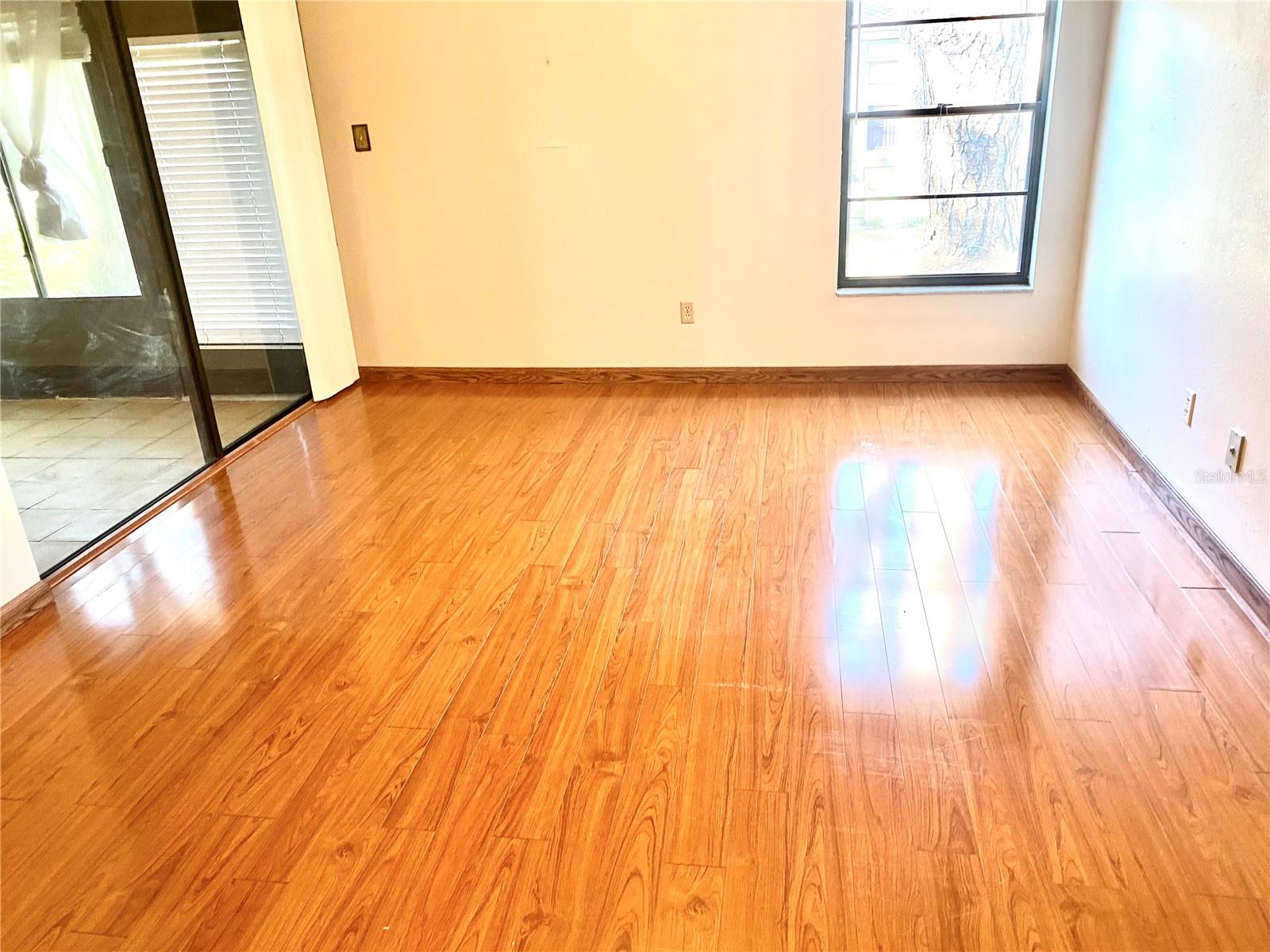 LAKE OF THE WOODS SEC 10 TWNHS - Residential