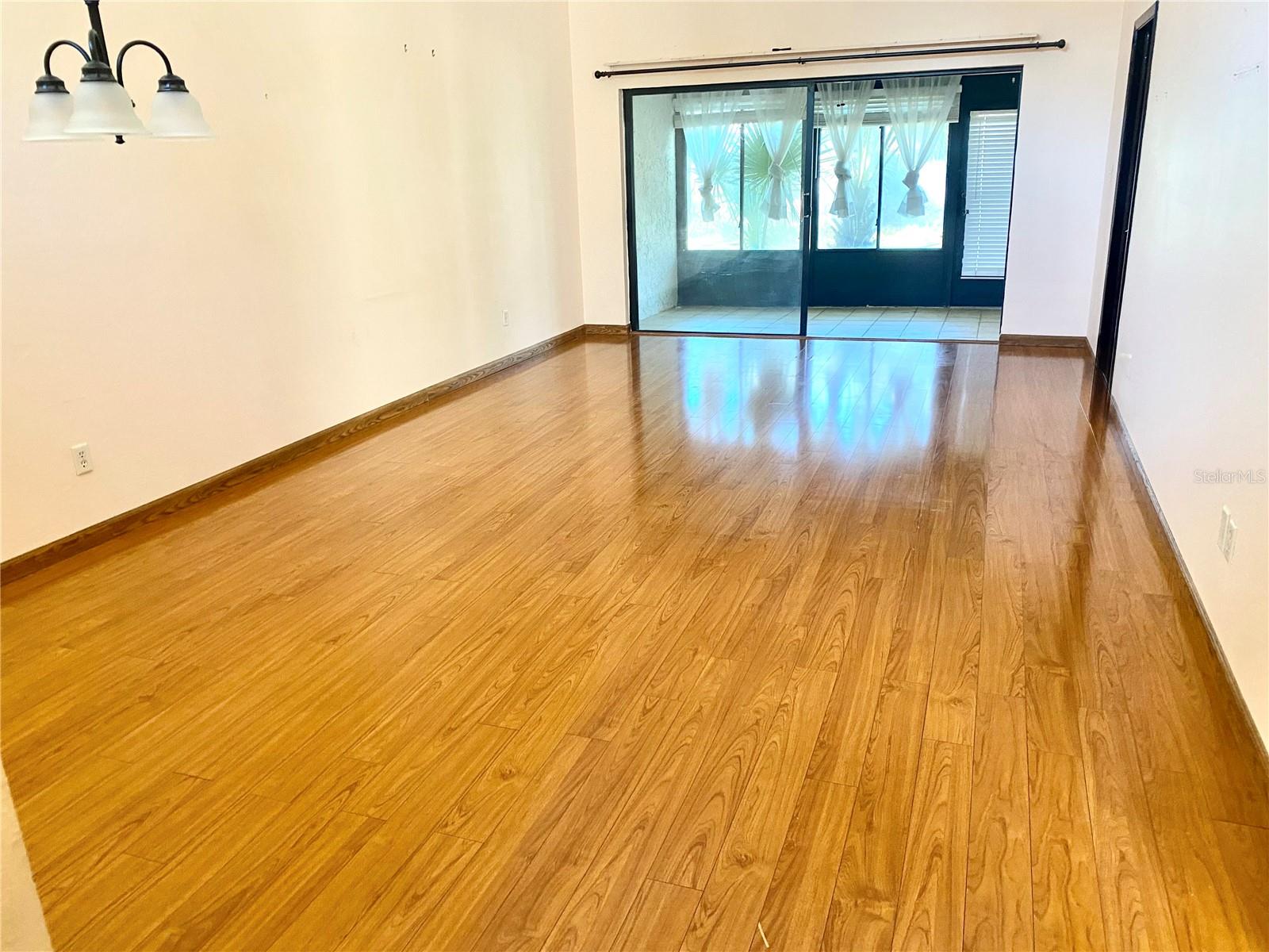 LAKE OF THE WOODS SEC 10 TWNHS - Residential