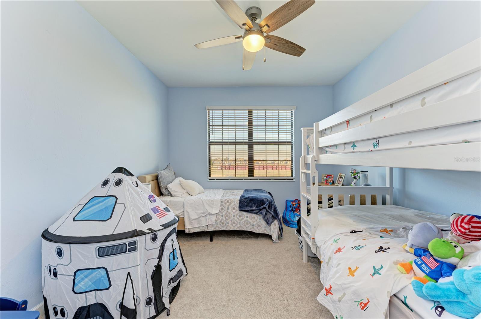 LORRAINE LAKES PH IIA - Residential Lease