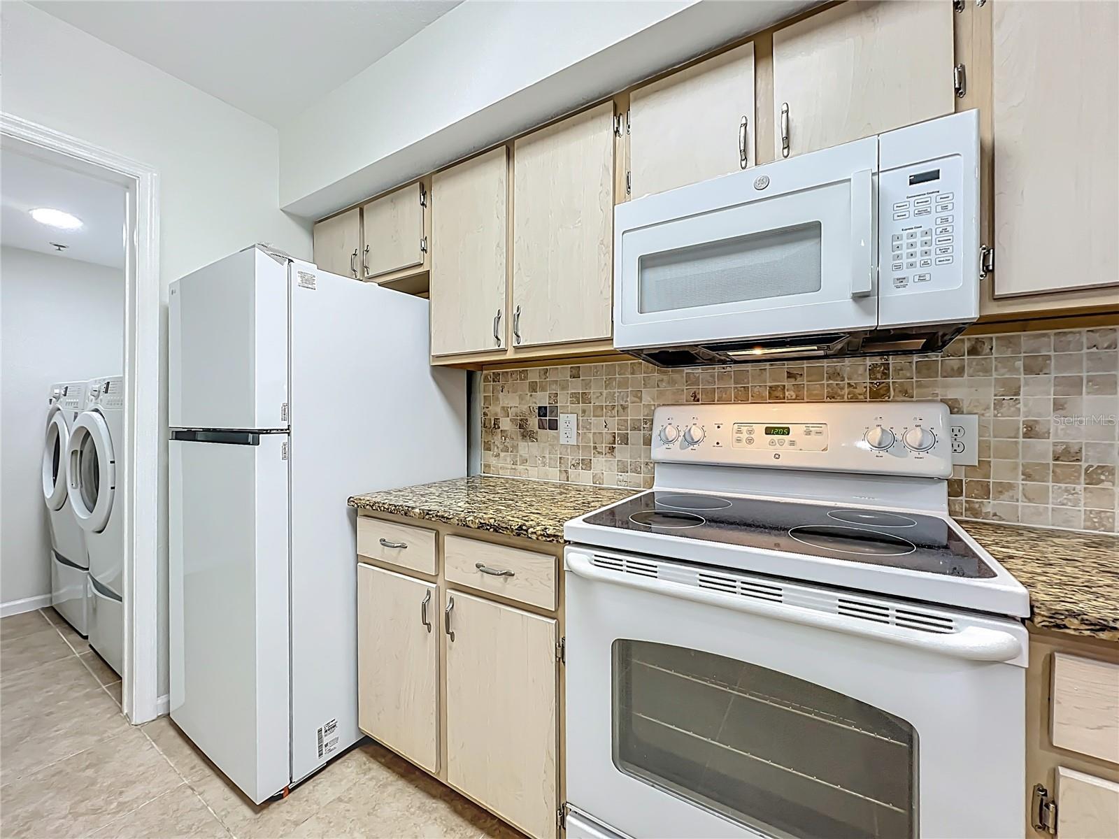 CREST/WATERFORD LAKES - Residential