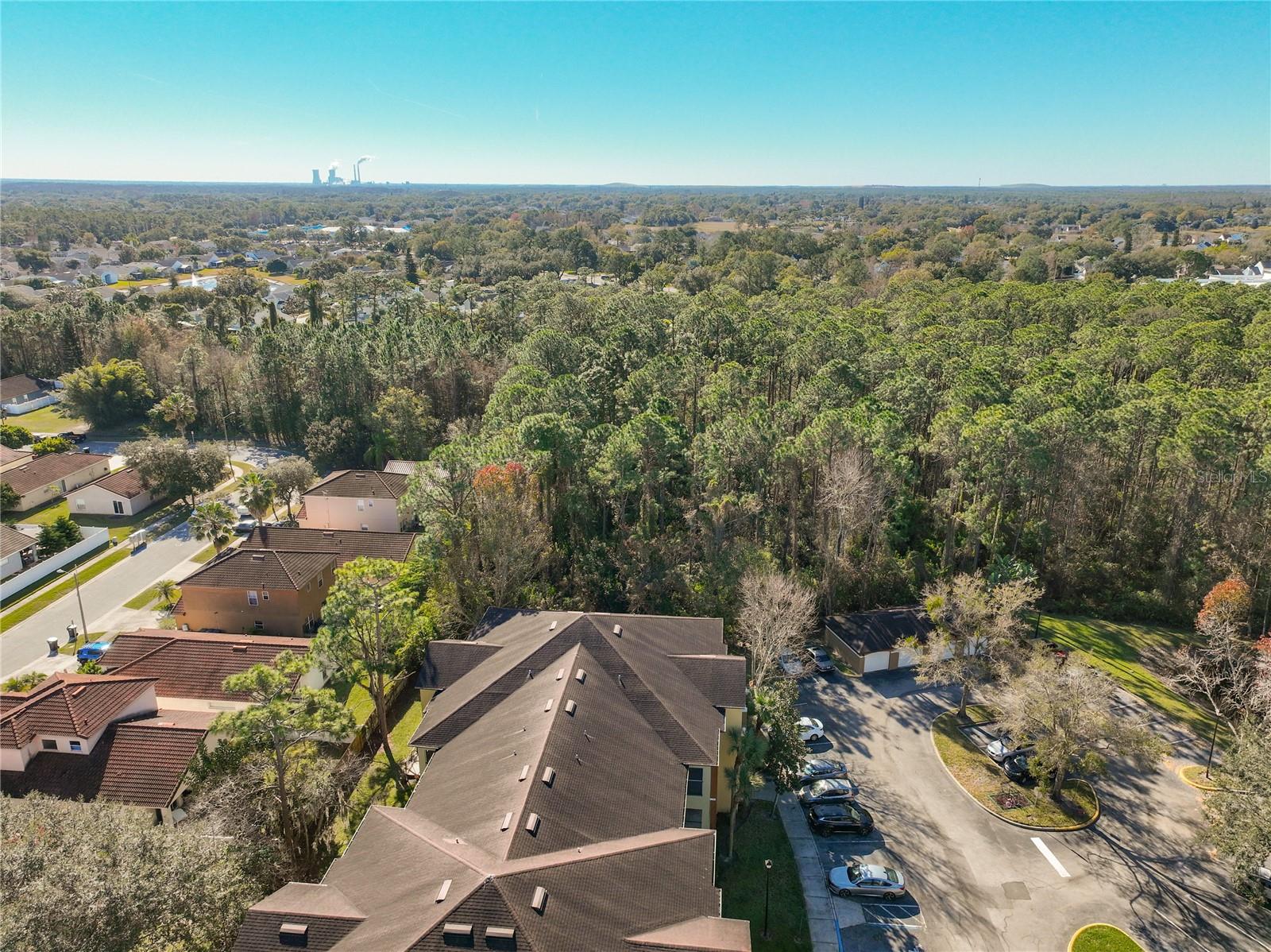 CREST/WATERFORD LAKES - Residential