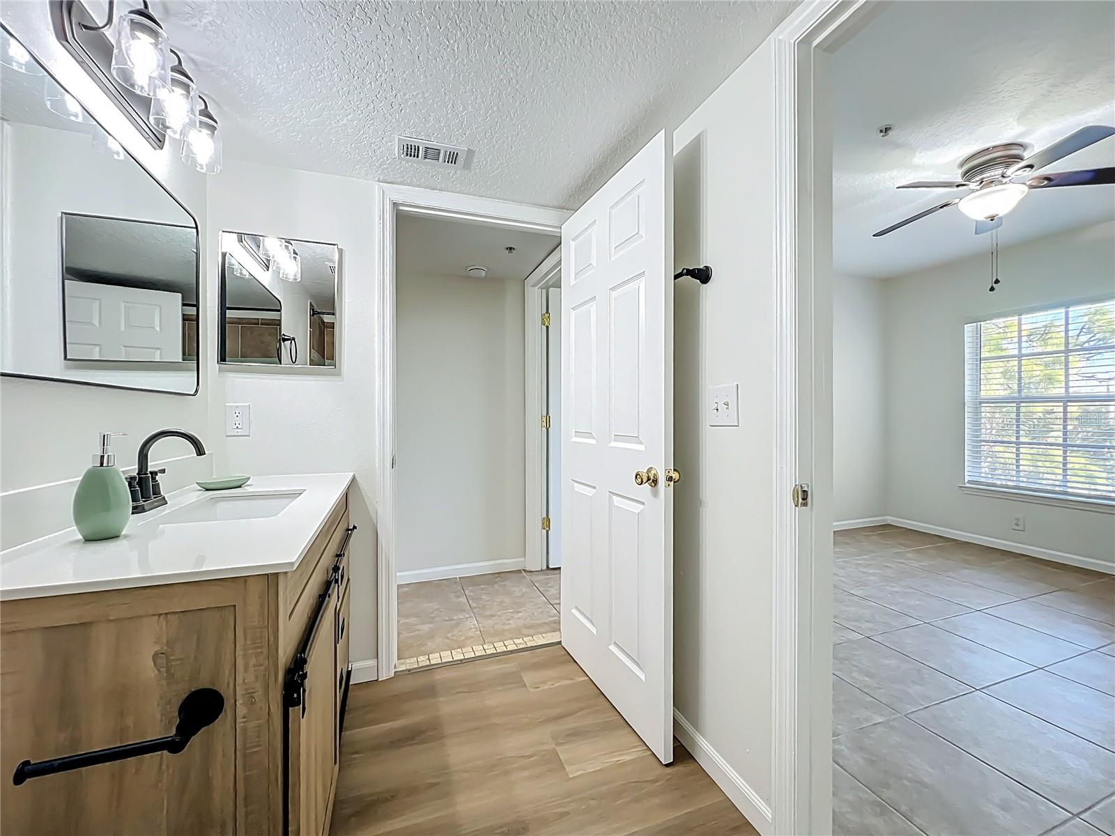 CREST/WATERFORD LAKES - Residential