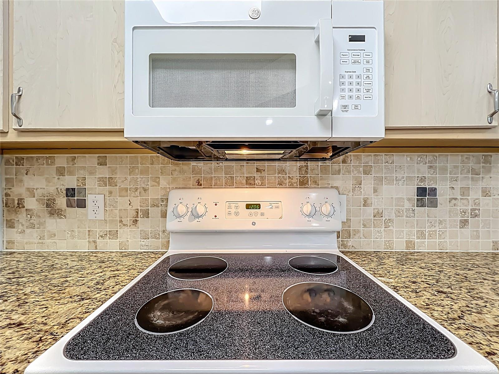 CREST/WATERFORD LAKES - Residential