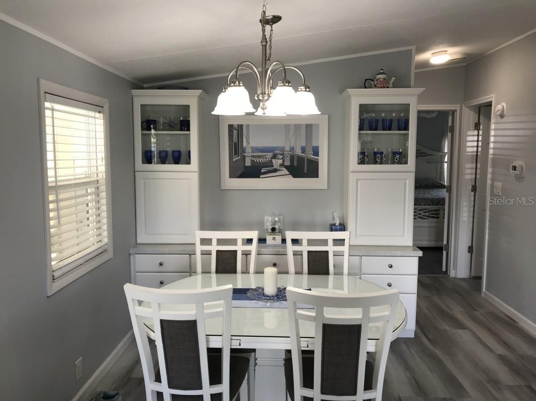 2081 DETROITER STREET