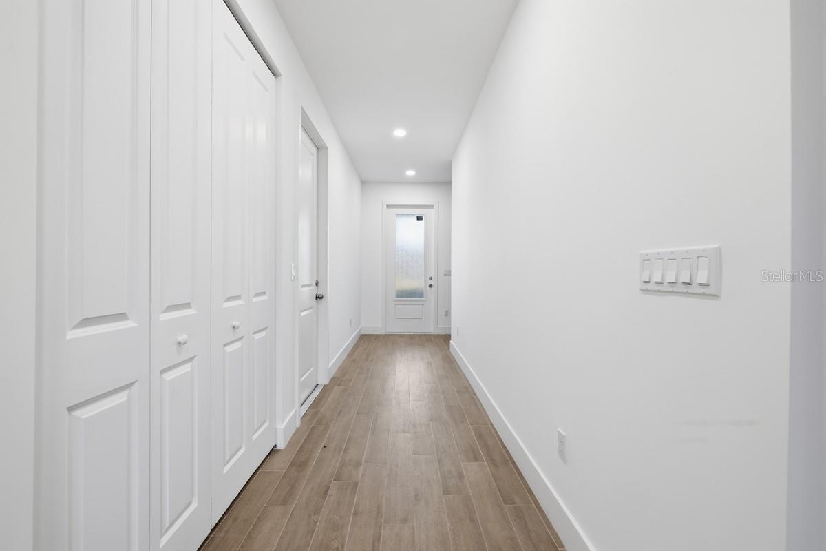 500 SUNSET ROAD N