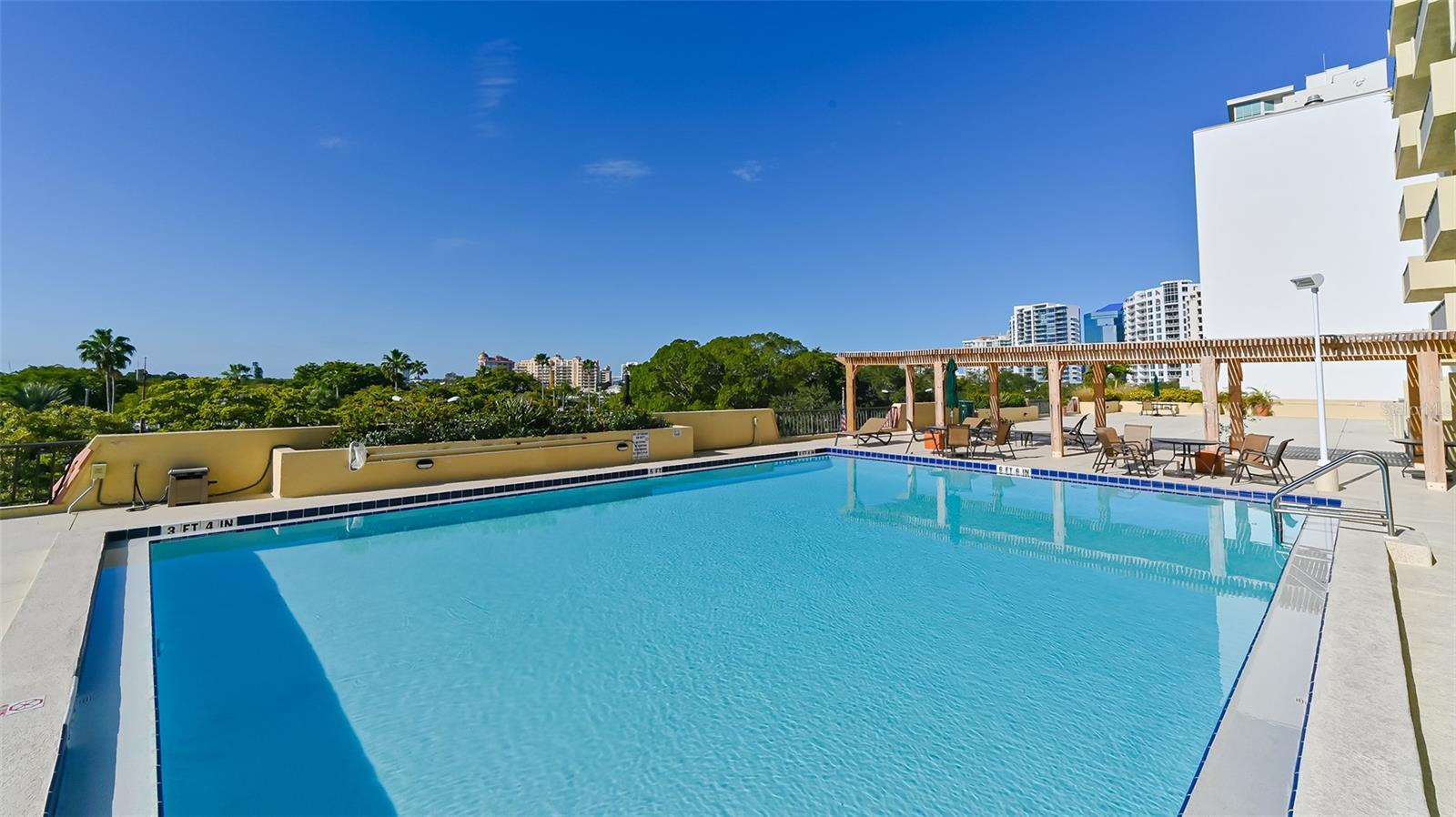 THE 101 CONDOMINIUM - Residential