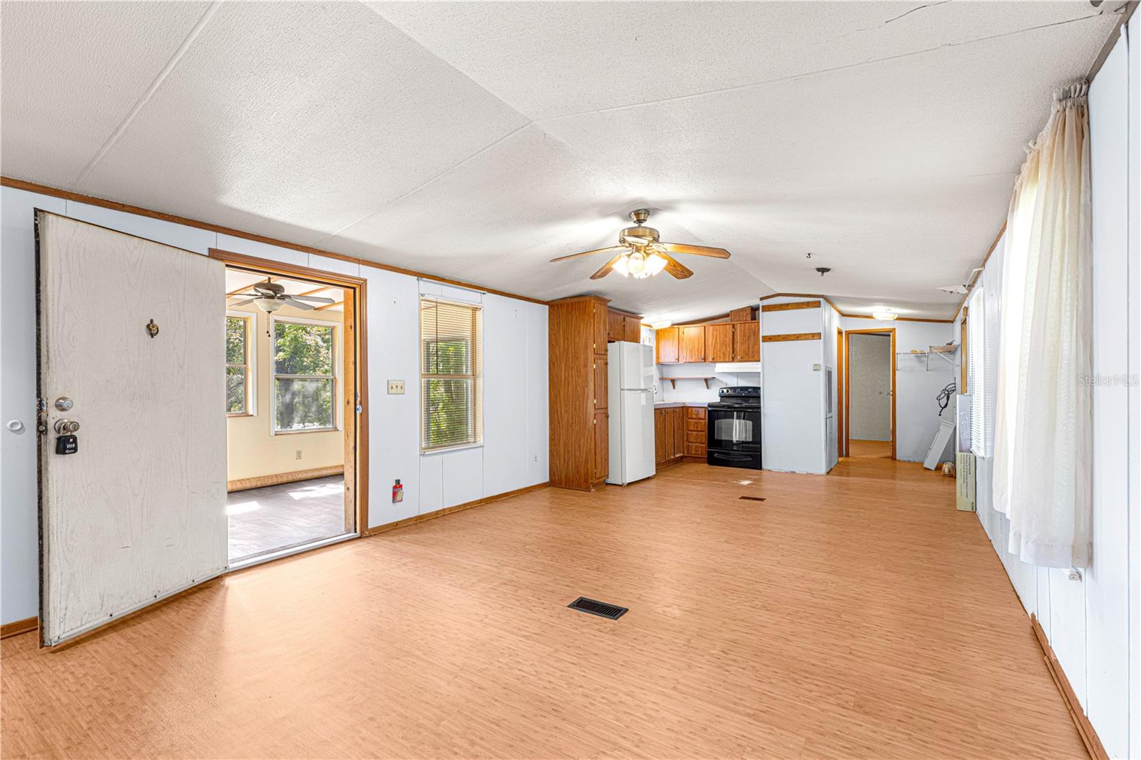 FOREST LAKES PARK - Residential