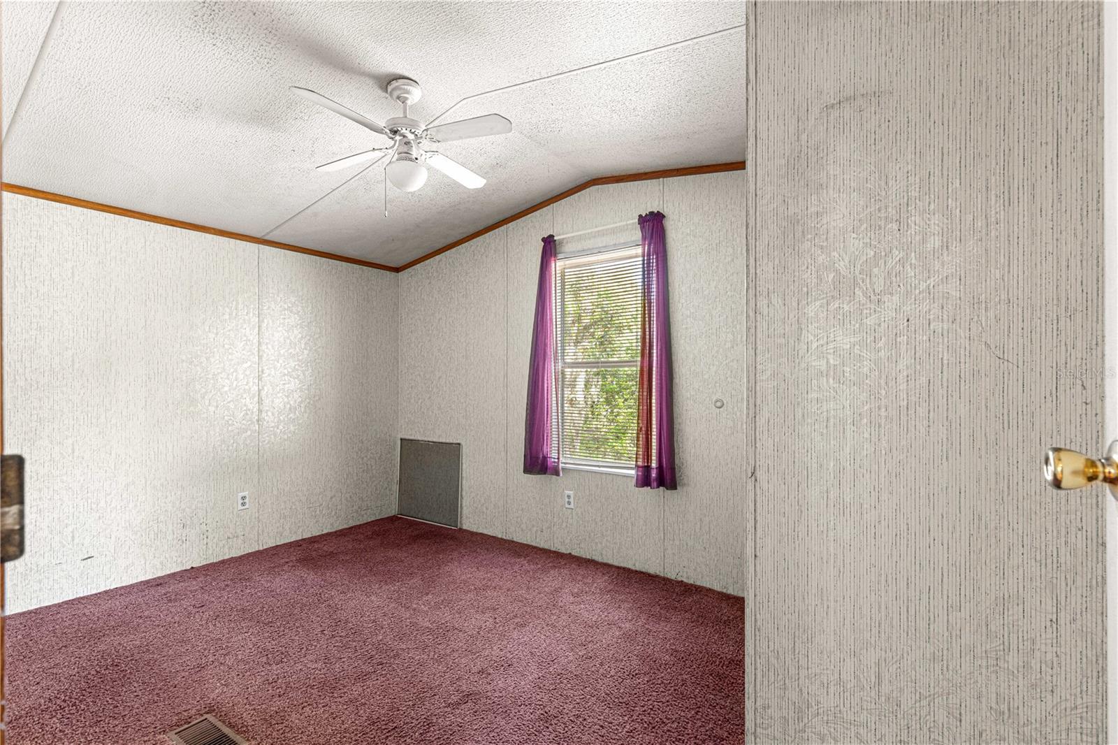 FOREST LAKES PARK - Residential