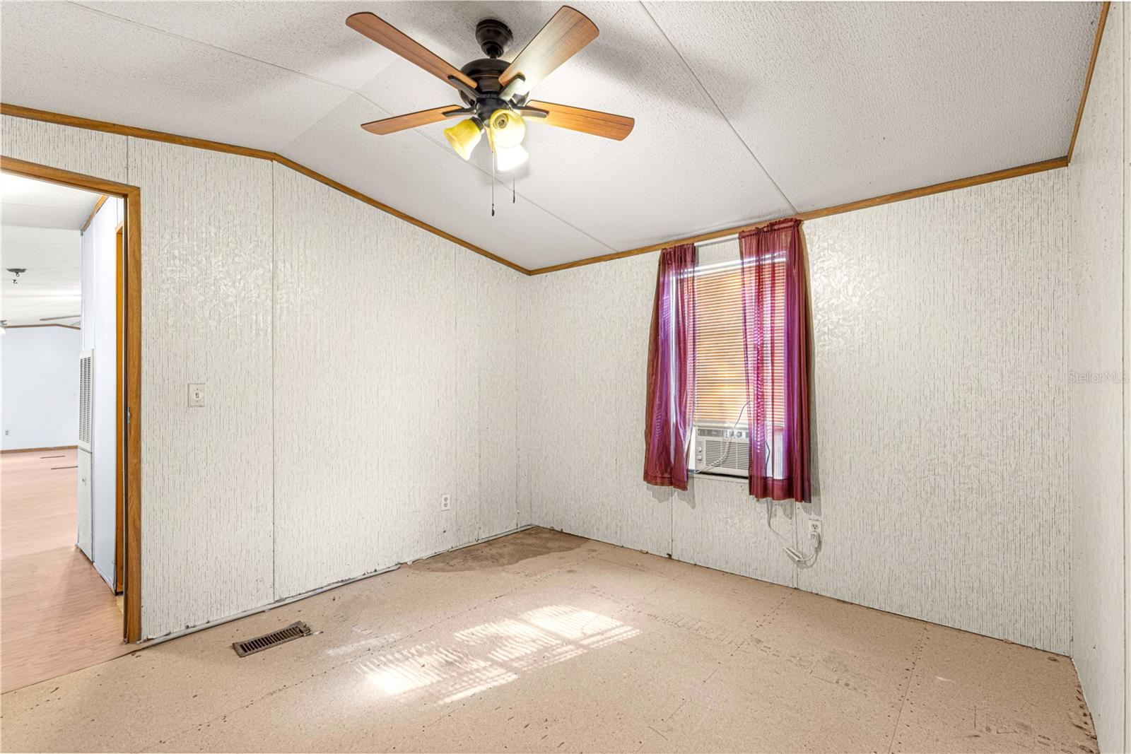 FOREST LAKES PARK - Residential