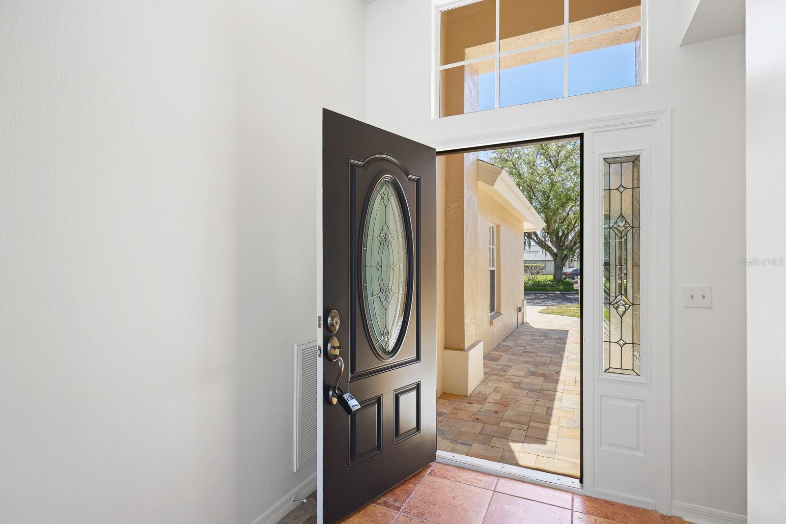 RIVER HILLS COUNTRY CLUB PH - Residential Lease