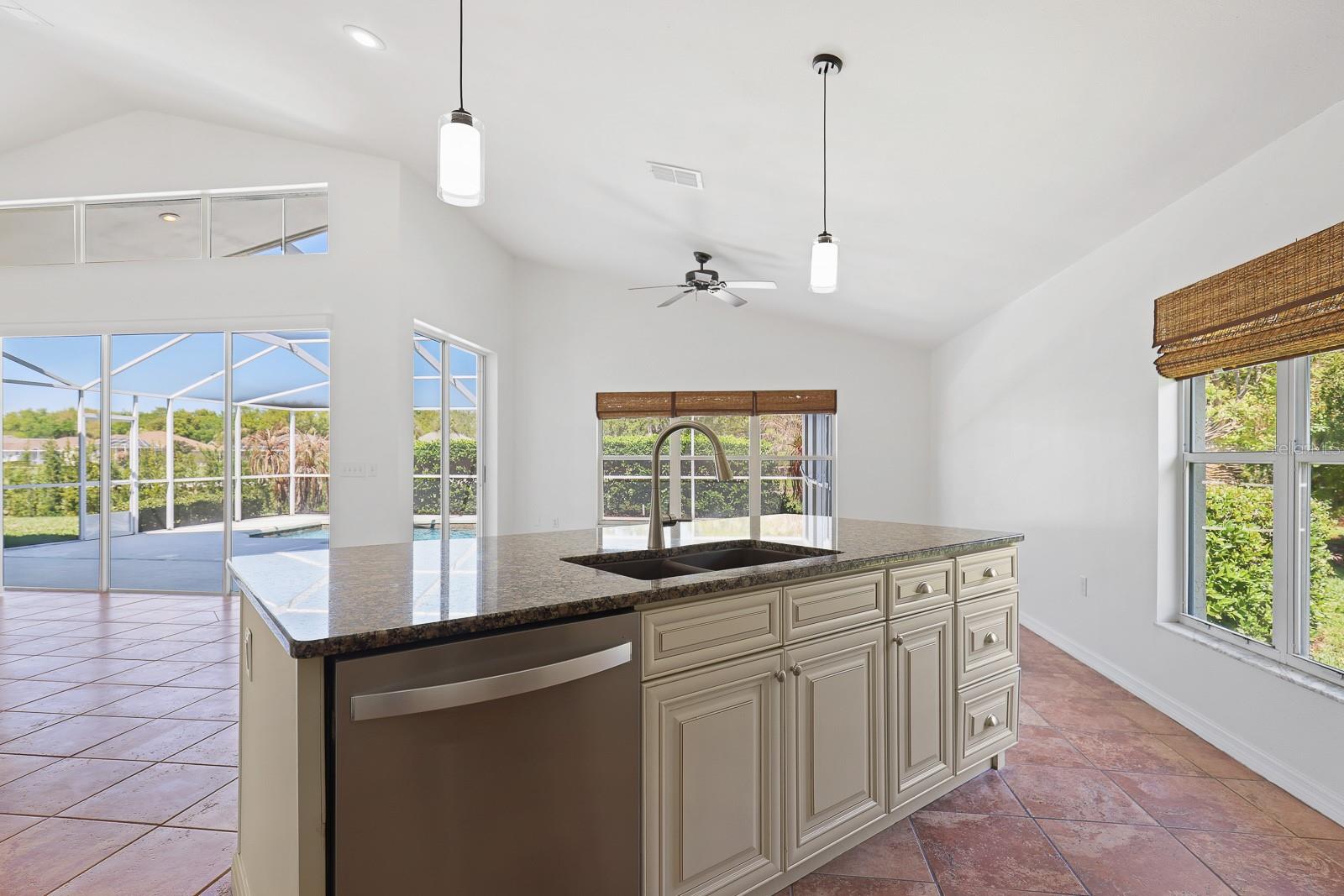 RIVER HILLS COUNTRY CLUB PH - Residential Lease