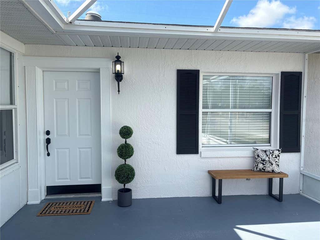 Photo of 2947 Tangerine Court, Leesburg, FL 34748 (MLS # G5116926)